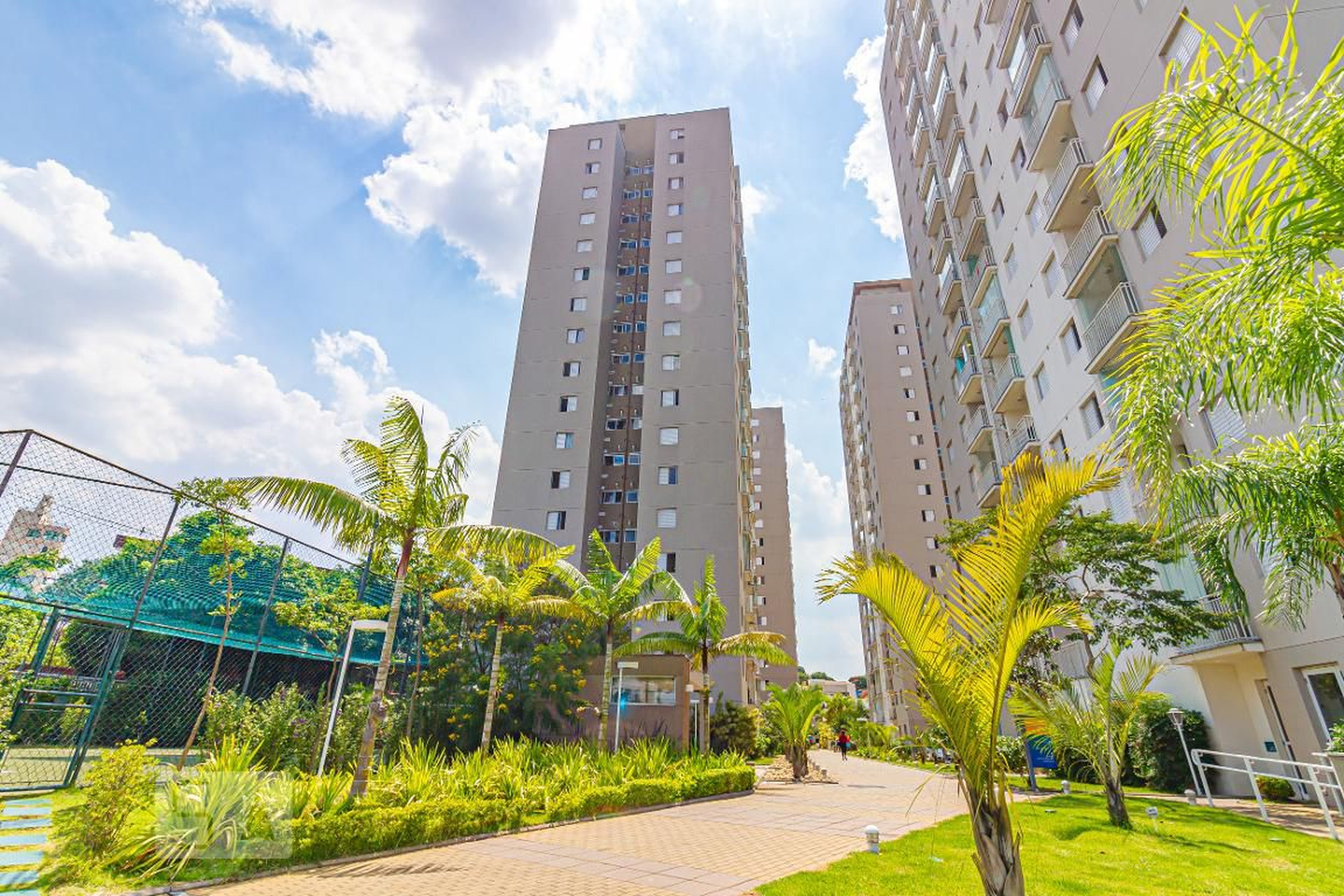 Fachada do Condomínio Condomínio Club Park Remédios