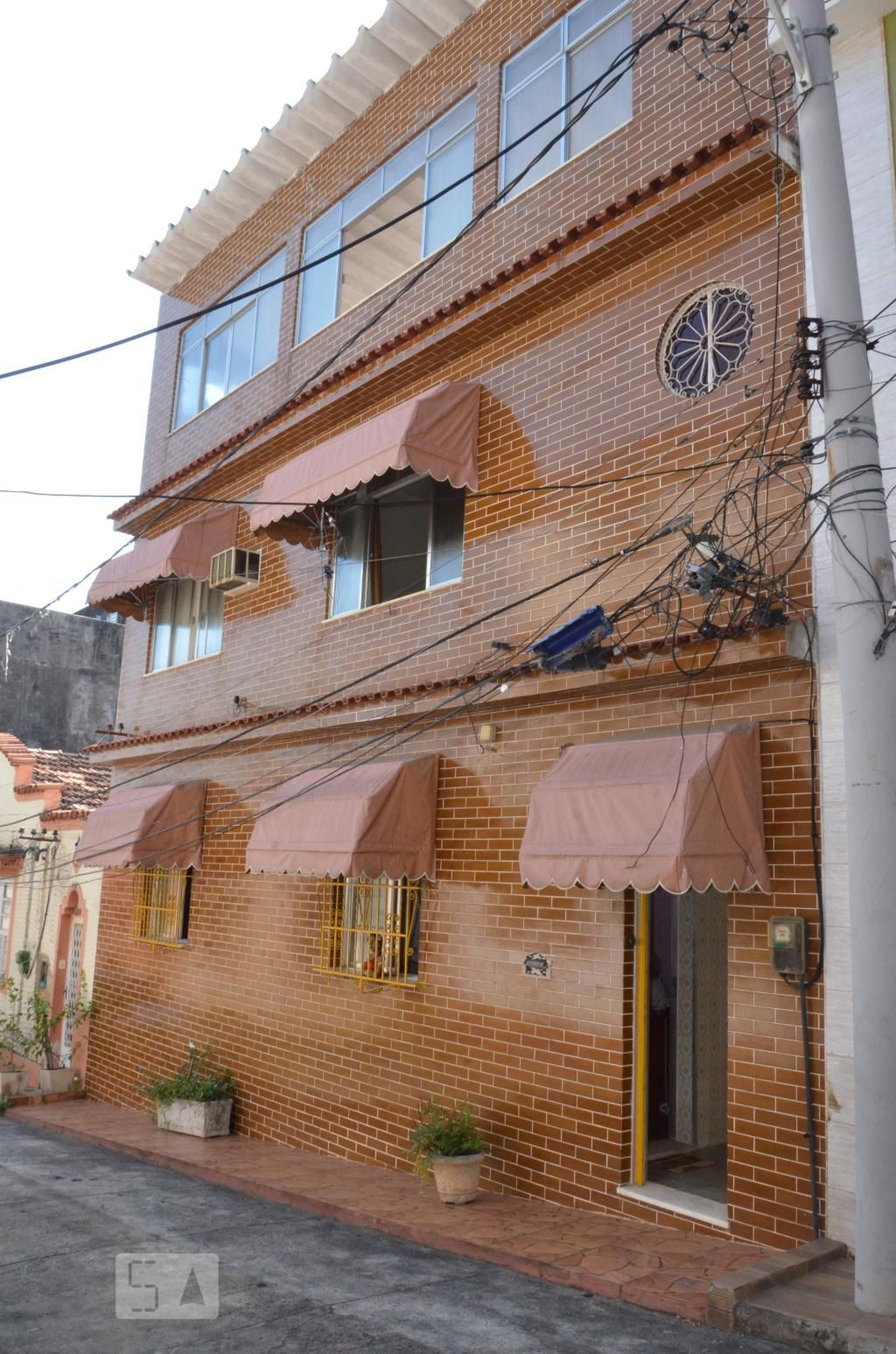 Fachada Condomínio em Rua Joaquim Martins, 375