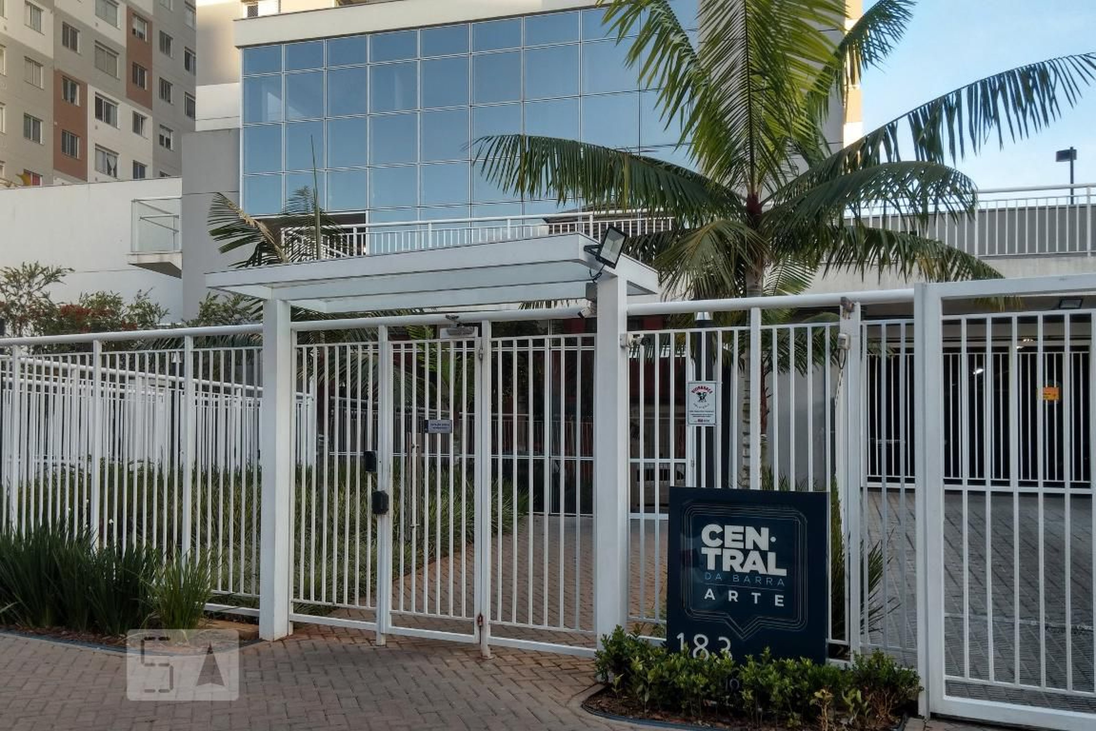 Fachada Condomínio em Rua Cônego Vicente Miguel Marino, 216