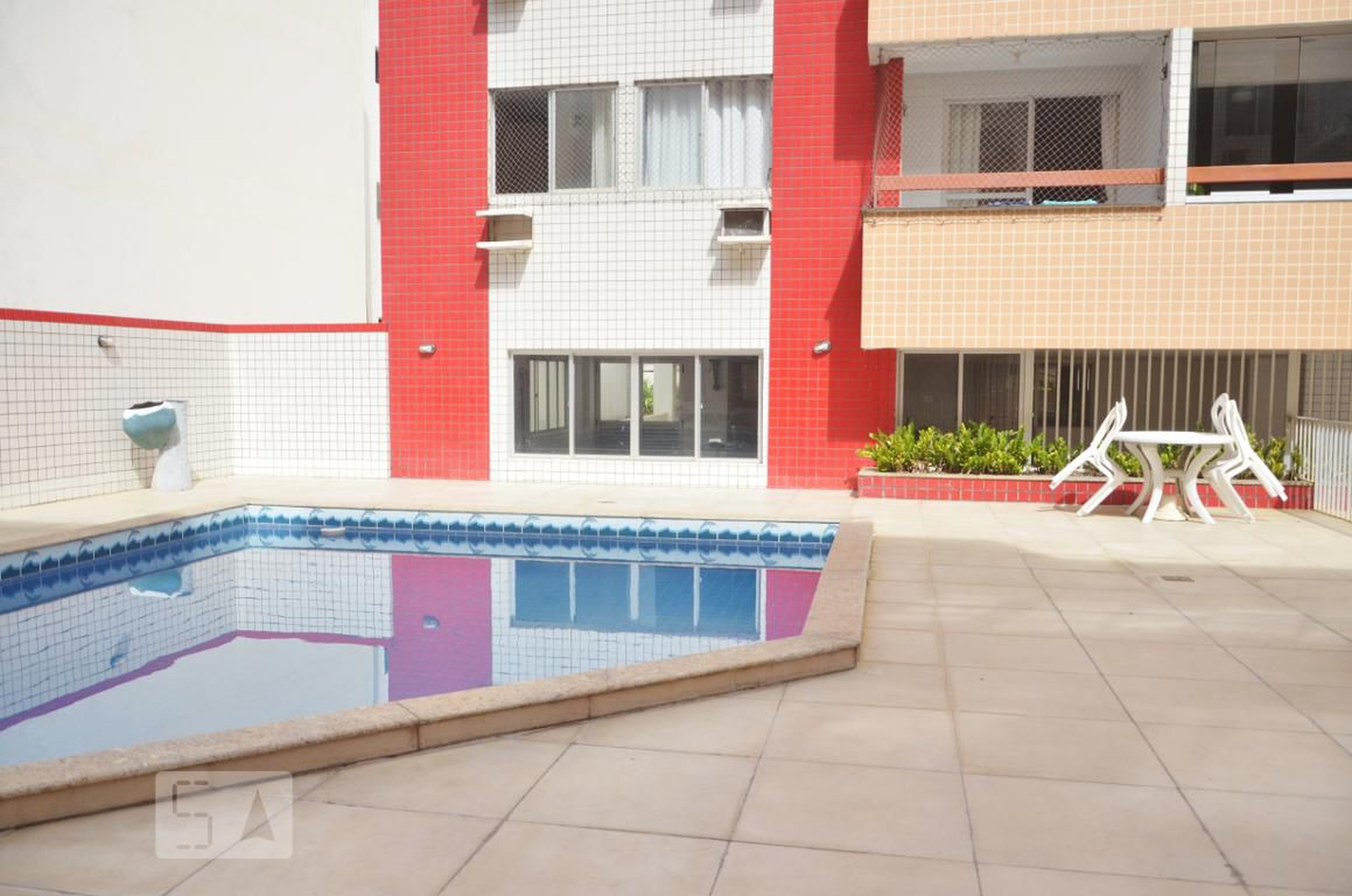 Piscina - Rainha da Paz