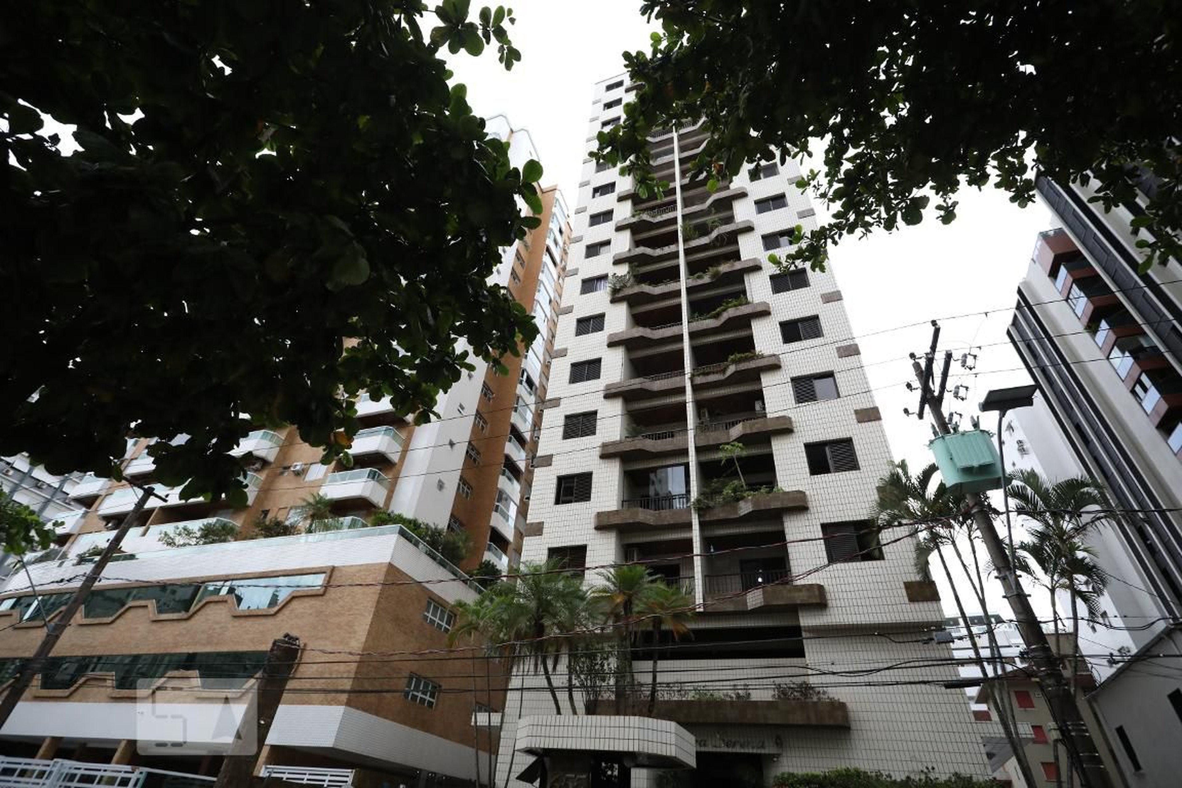 Fachada do Condomínio Condomínio Sierra Serena