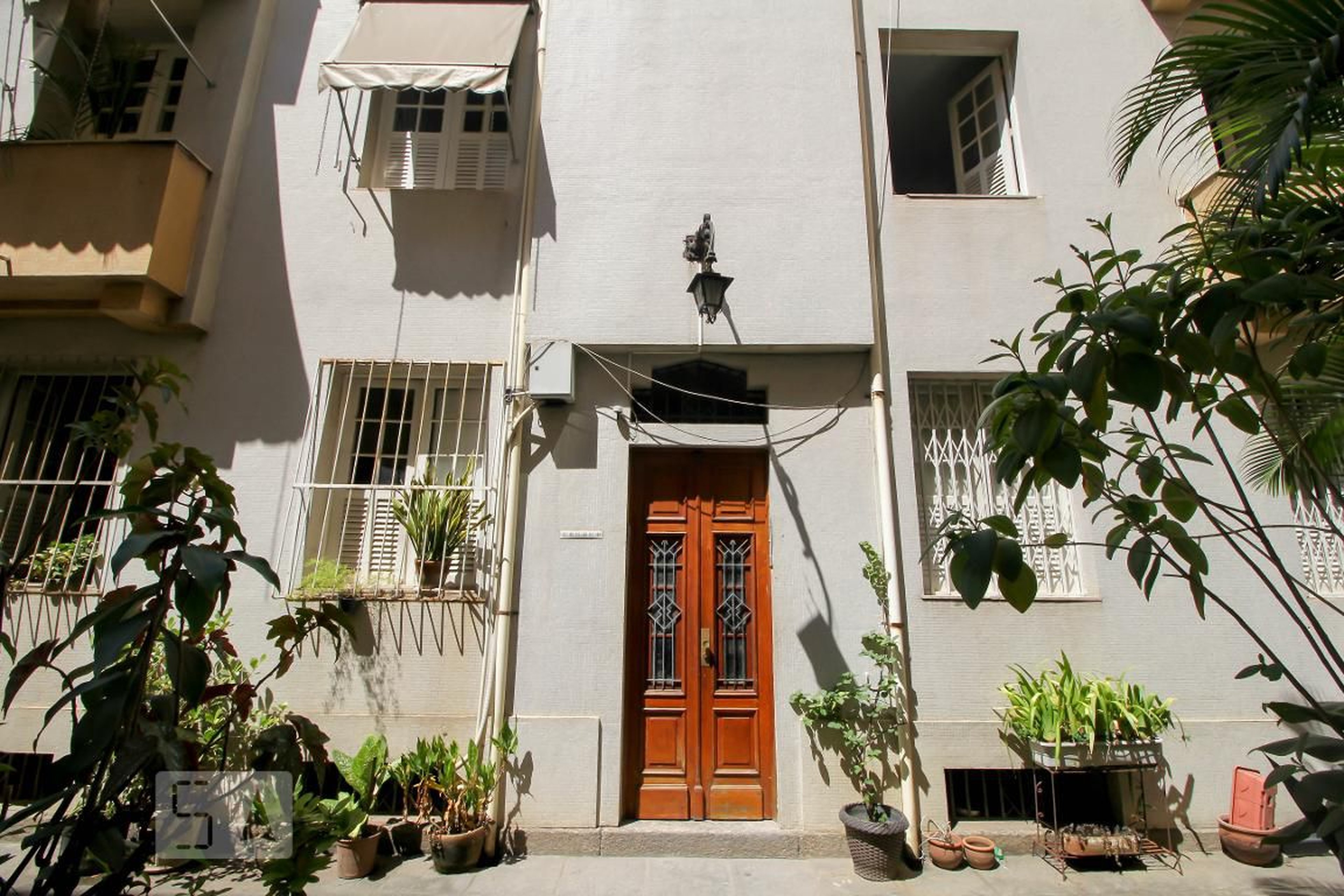 Entrada do Prédio - Edifício Francisco Vaz de Carvalho