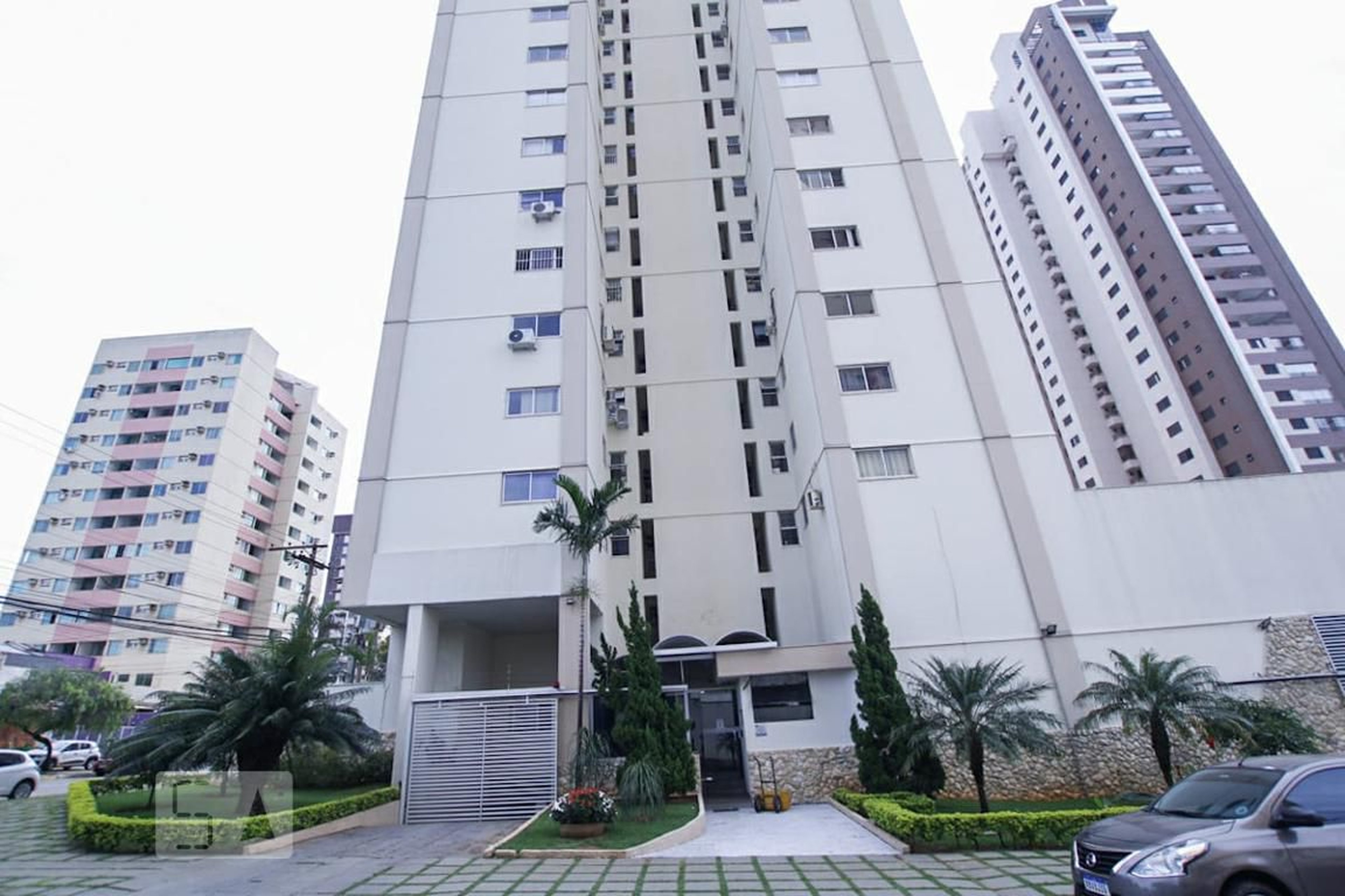 Fachada Condomínio em Rua S 5, 974