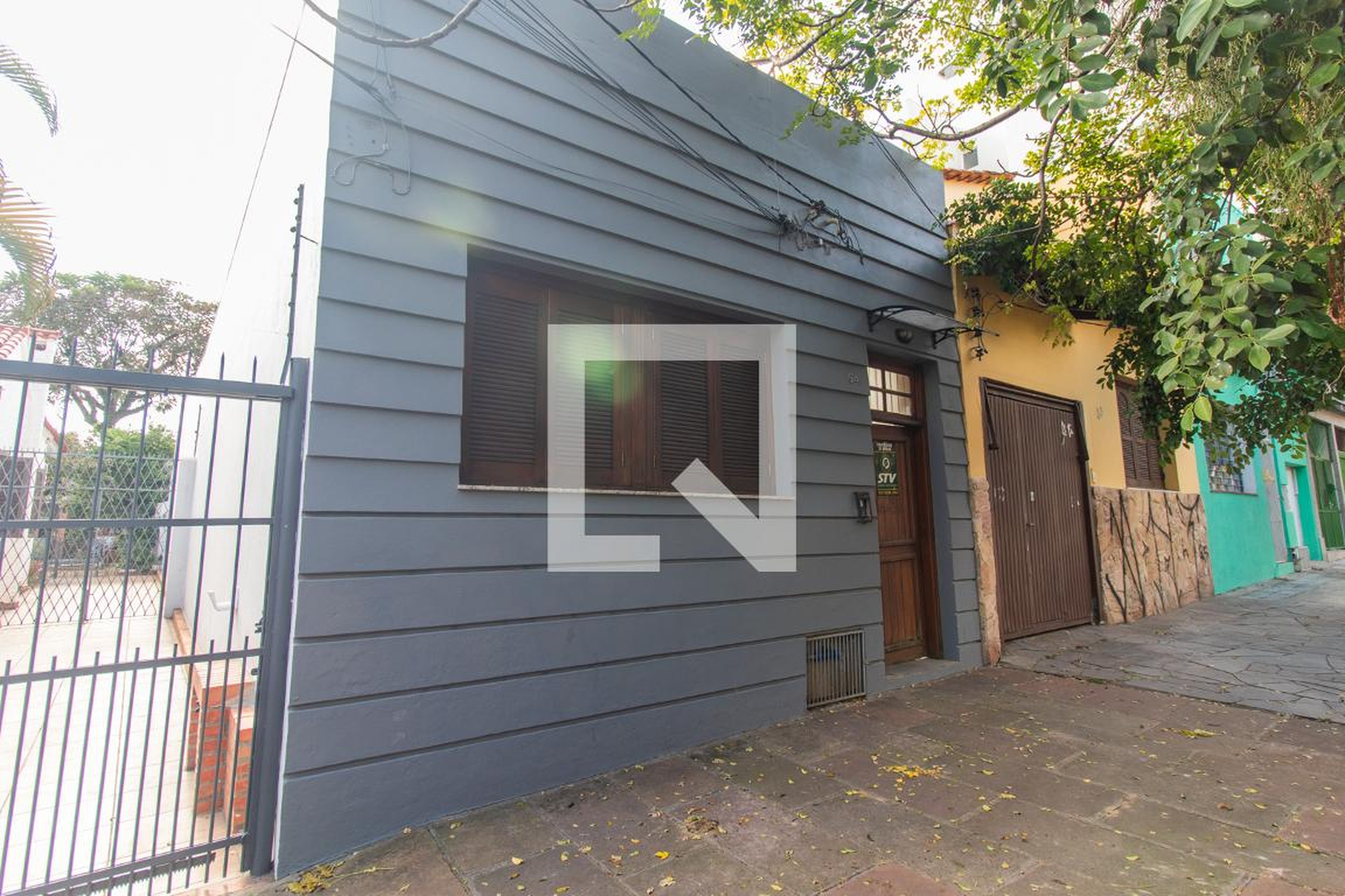 Fachada Condomínio em Rua Lobo da Costa, 54