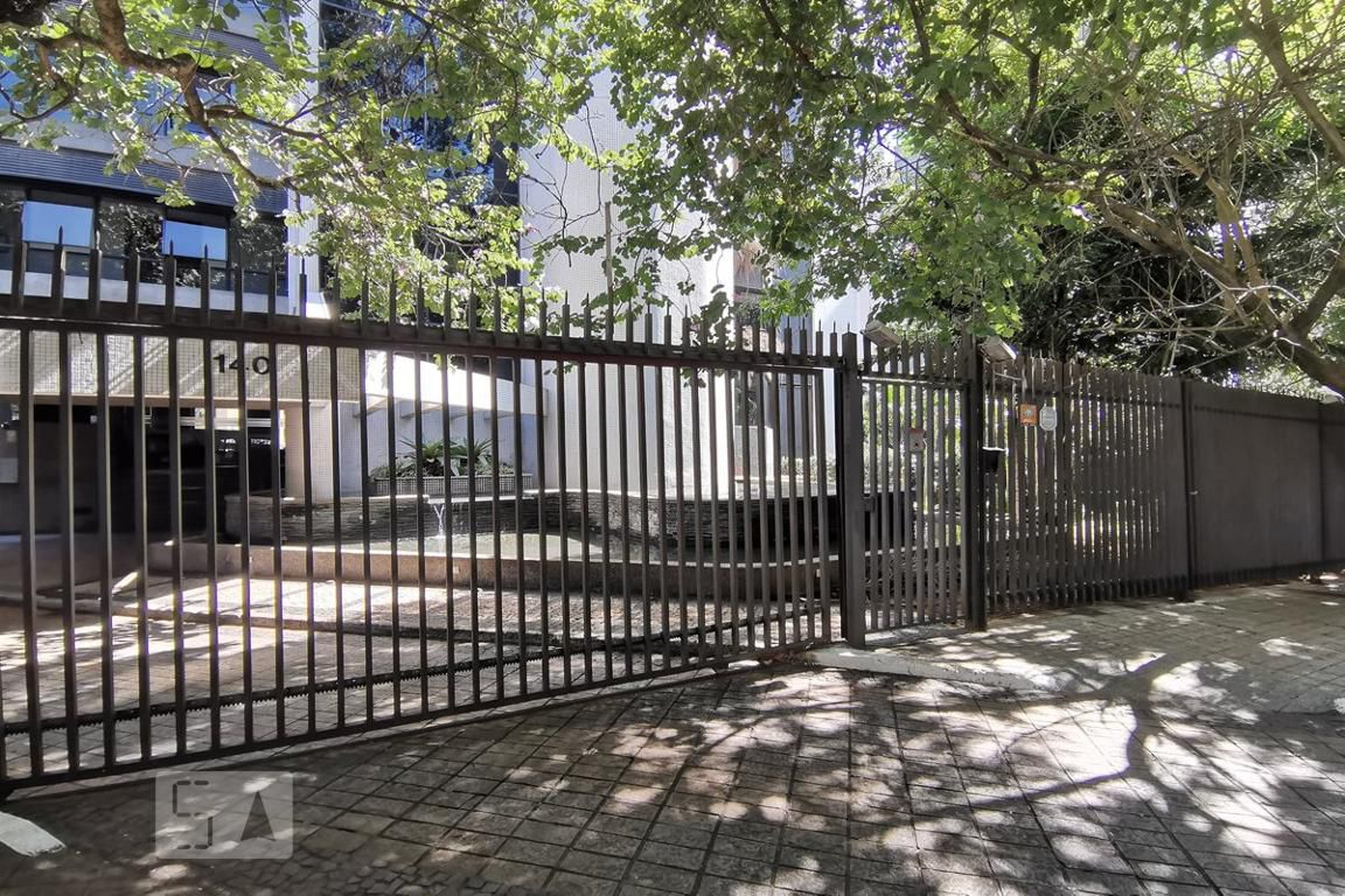 Fachada do Condomínio Edifício The Regent Flat Service