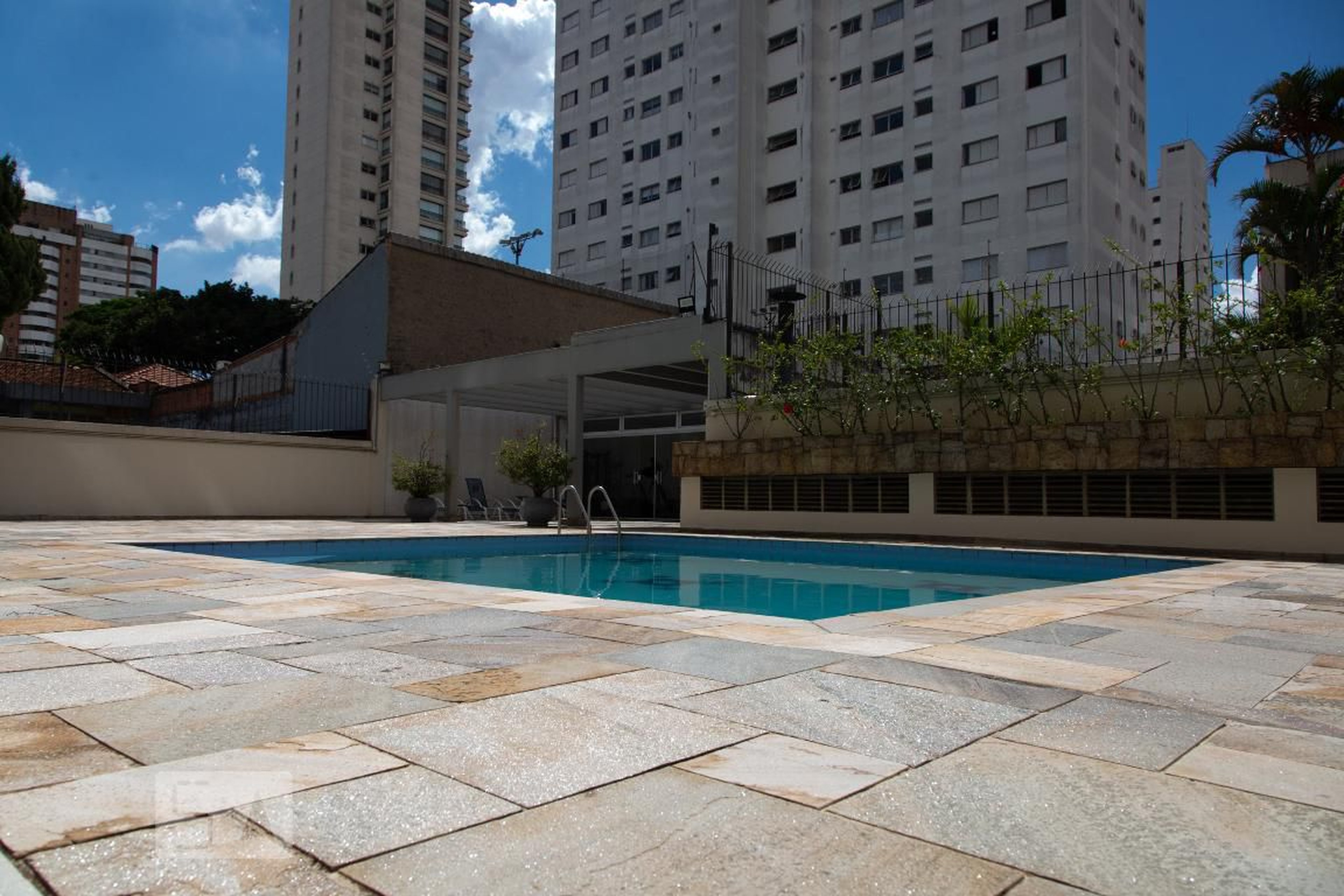 Piscina - Edifício Pallas Athenas