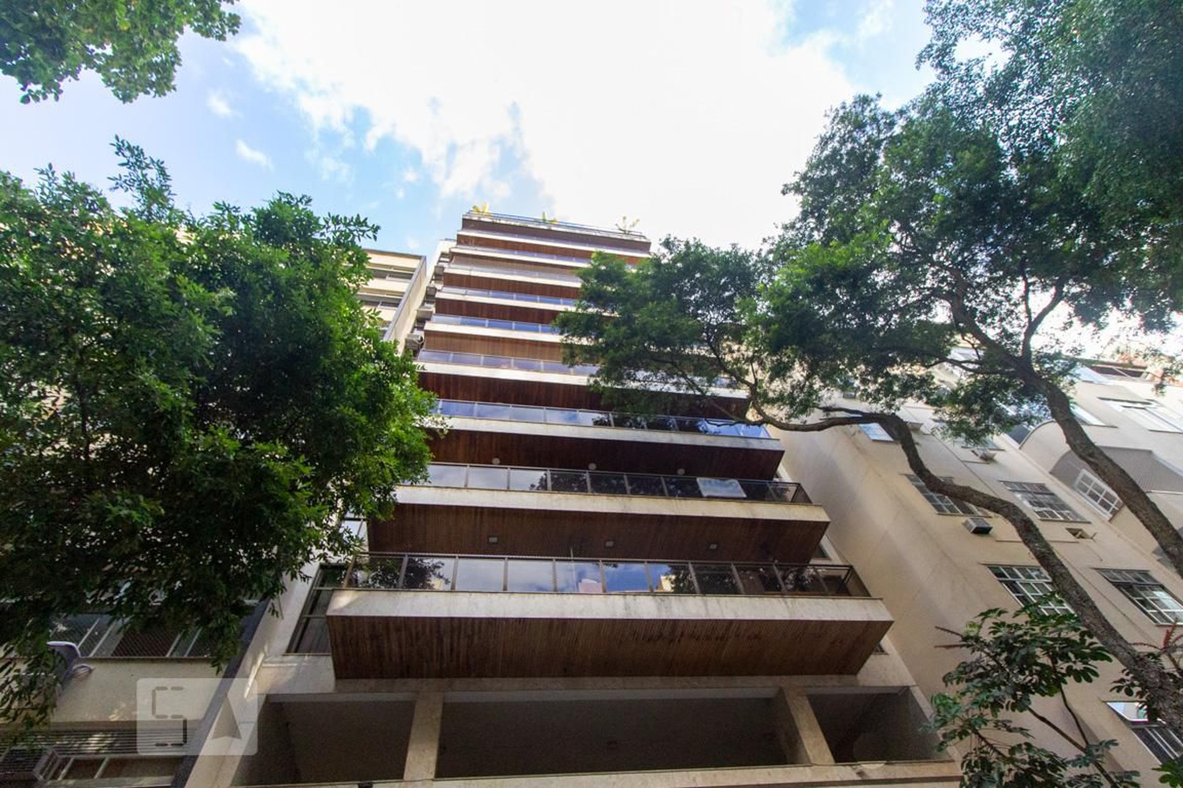 Fachada Edifício Maison Elizabeth Flores