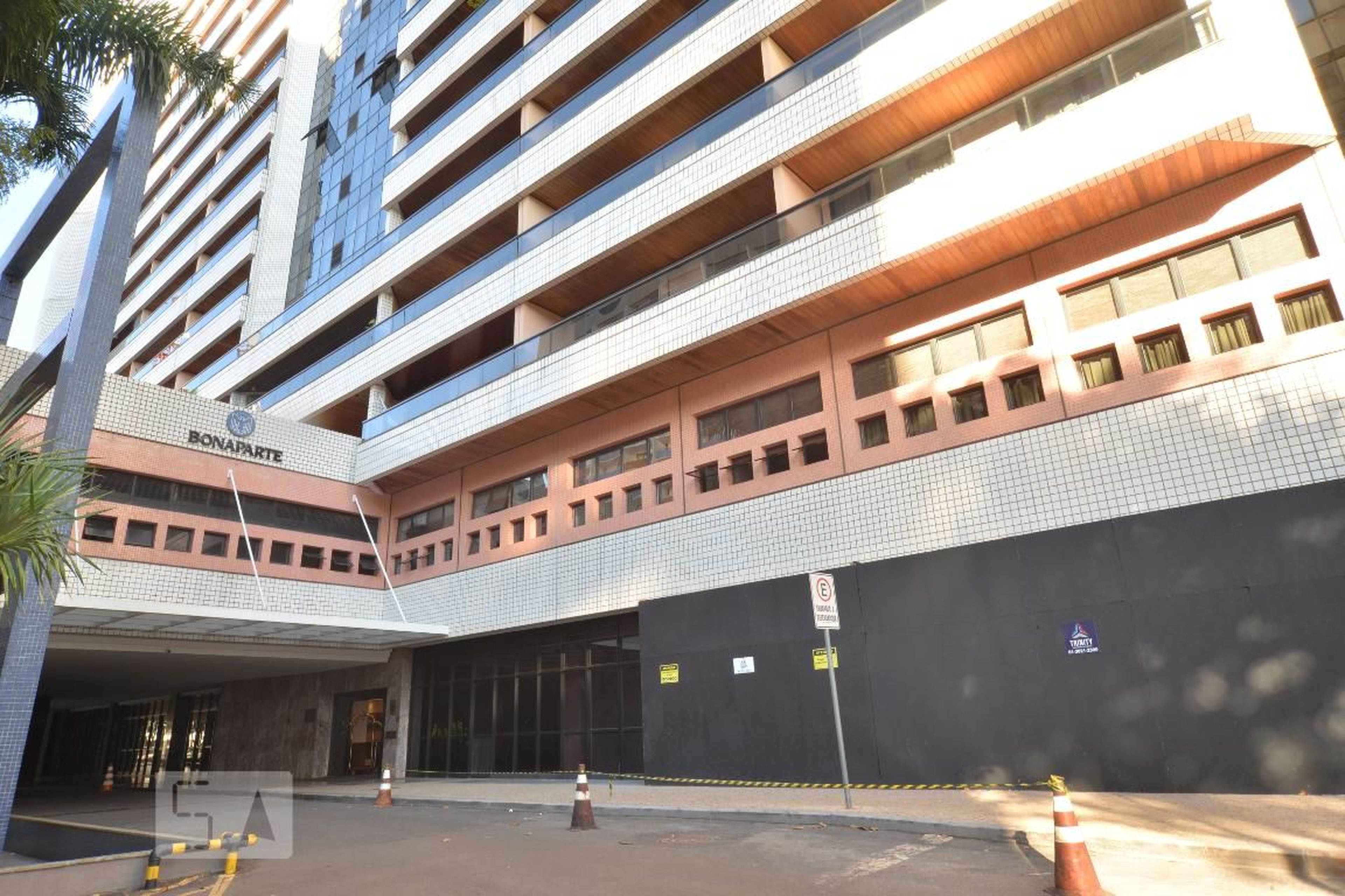 Fachada Condomínio em SHS, St. Hoteleiro Sul Quadra 02 Bloco H