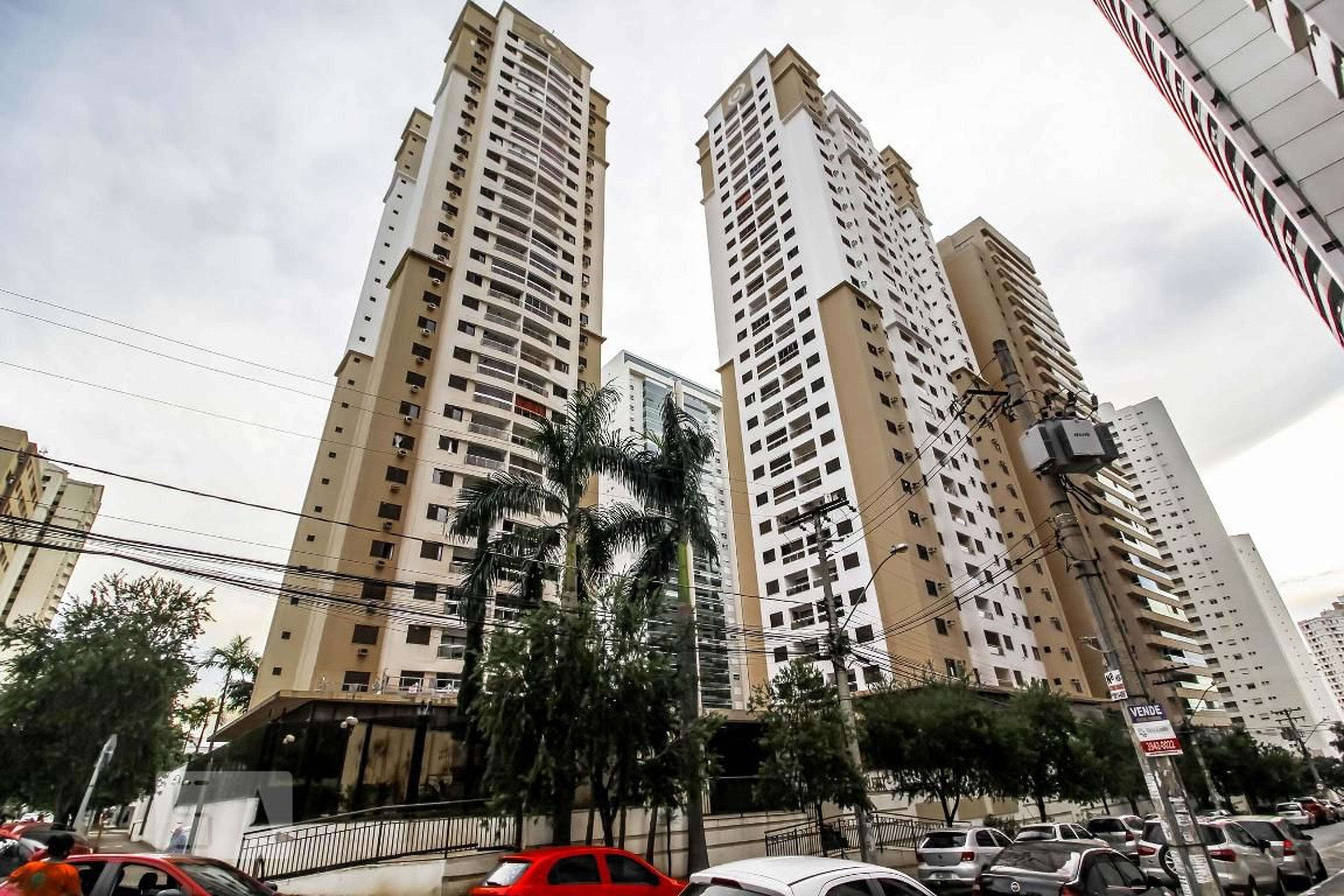 Fachada do Condomínio Condomínio Borges Landeiro Orient