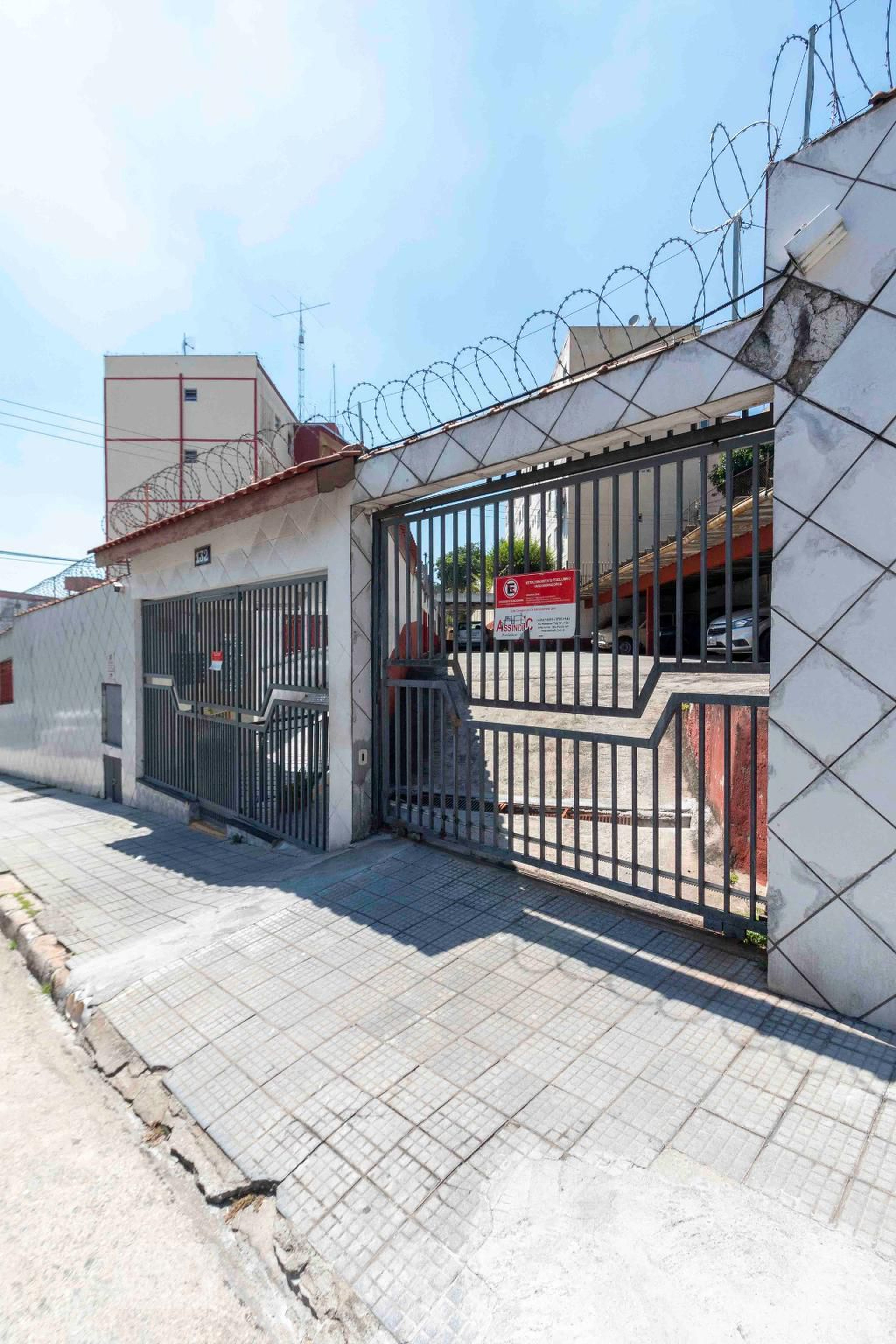 Fachada Condomínio em Rua Padre Antônio dos Reis, 132