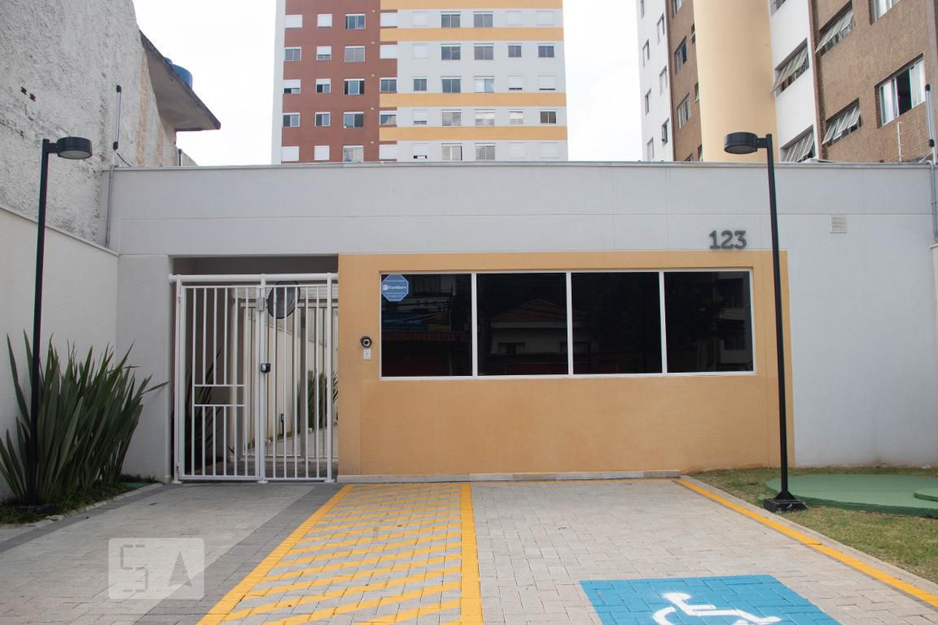 Entrada do Prédio - Mobi One Saúde