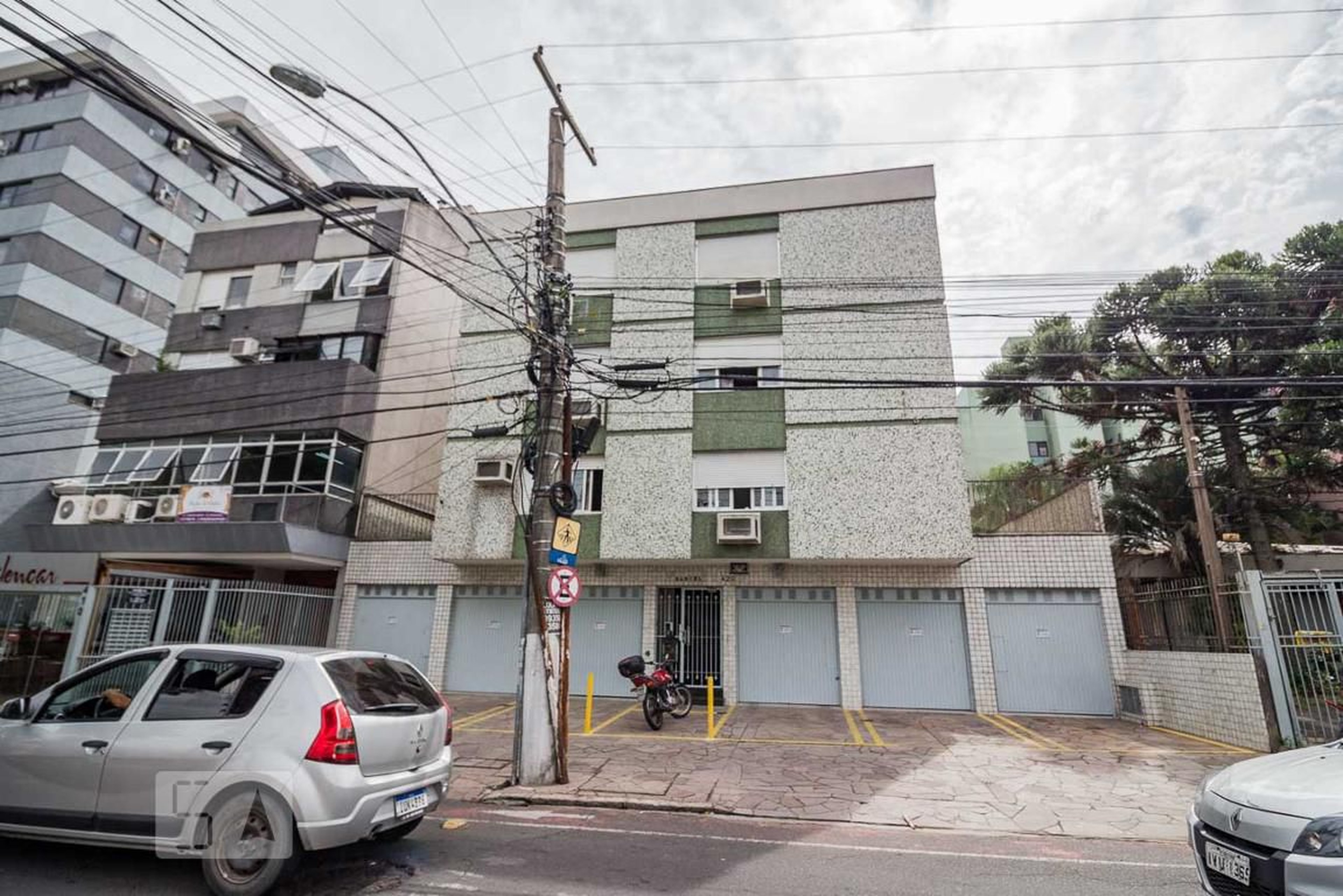 Fachada Condomínio em Rua José de Alencar, 420