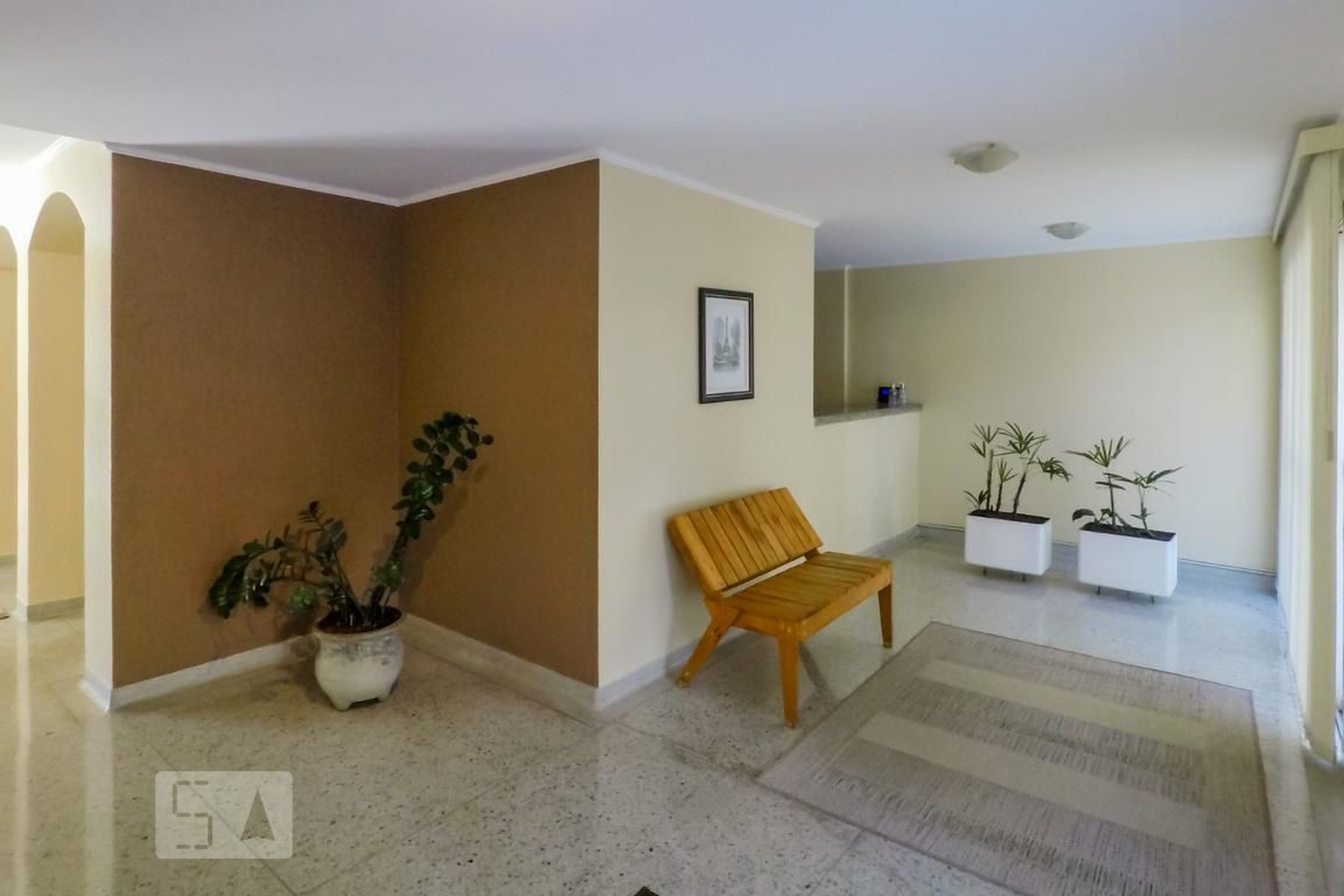 Hall de Entrada - Carlos Petit