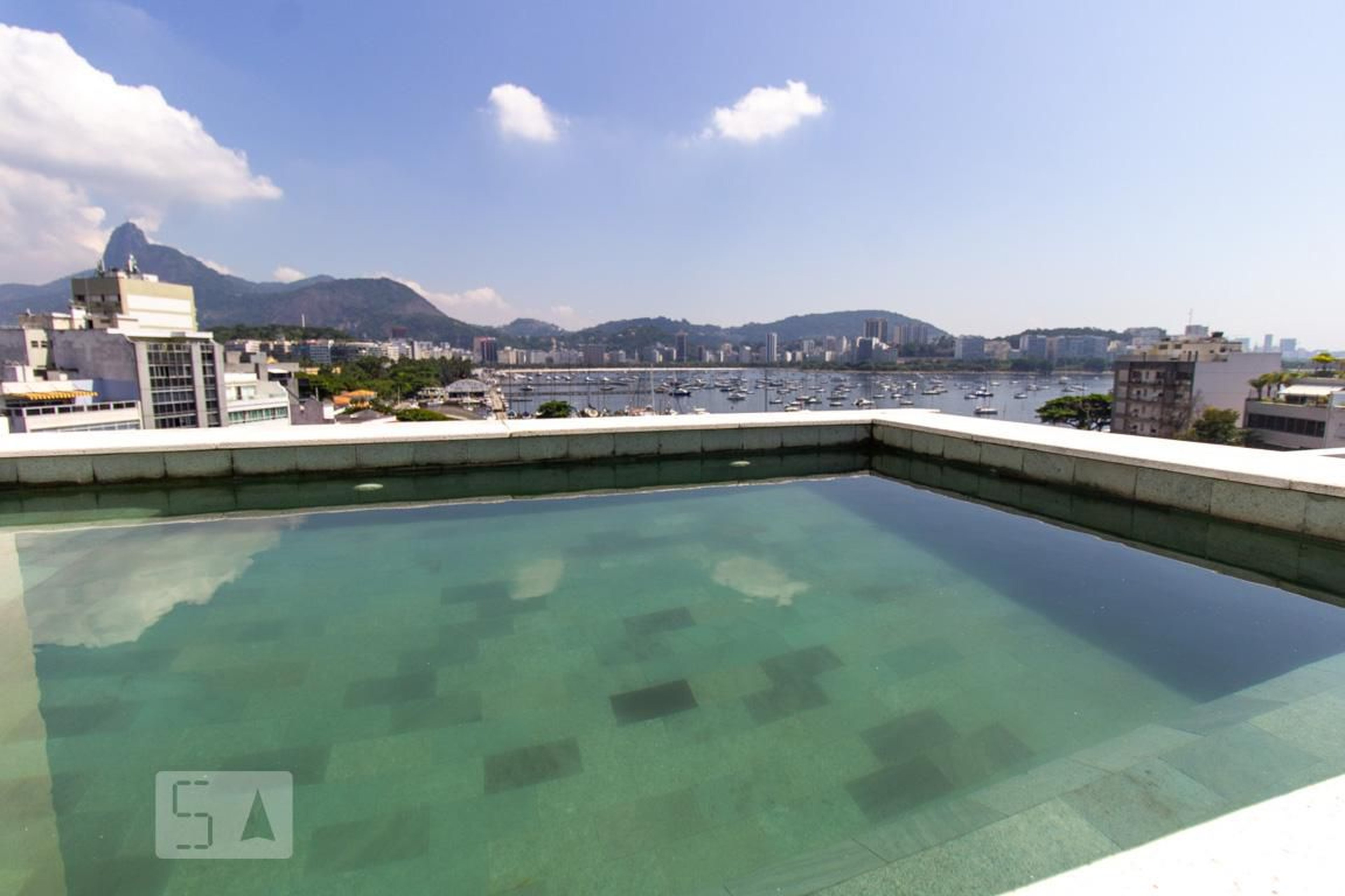 Piscina - Edifício Green Sea