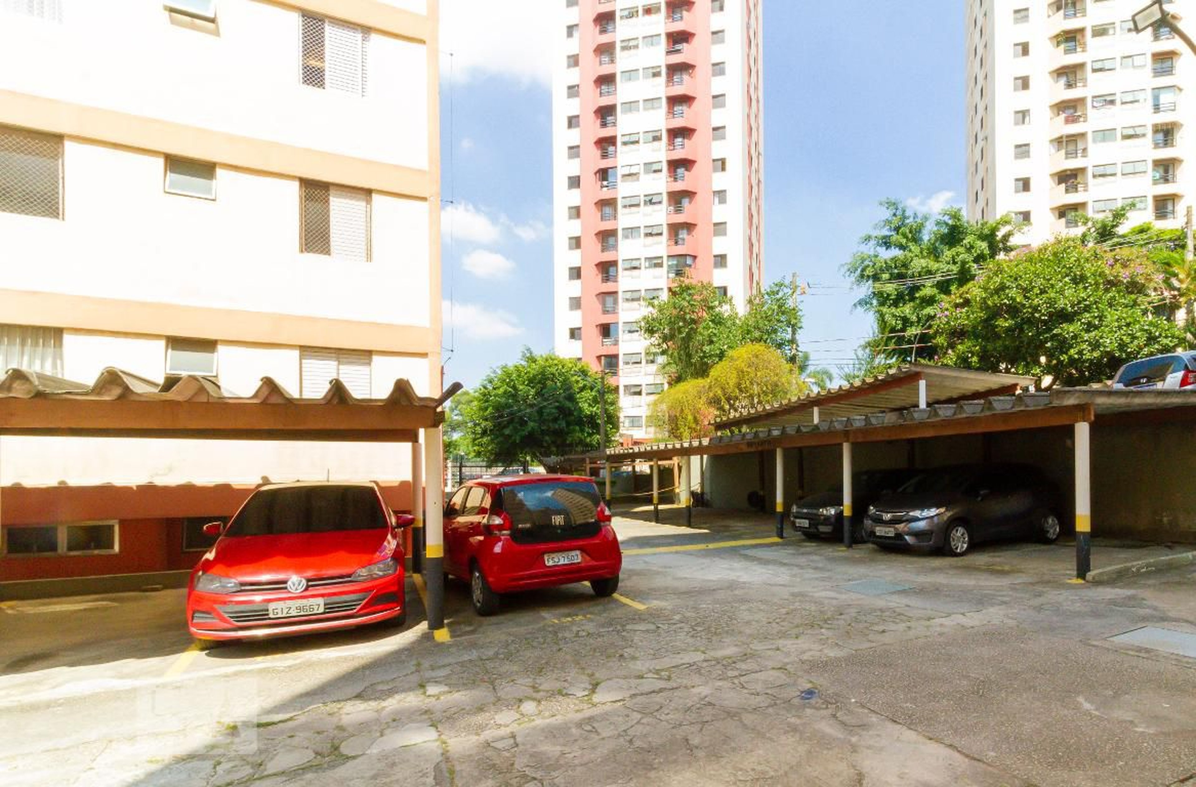 Estacionamento - Conj Residencial Jardim Celeste