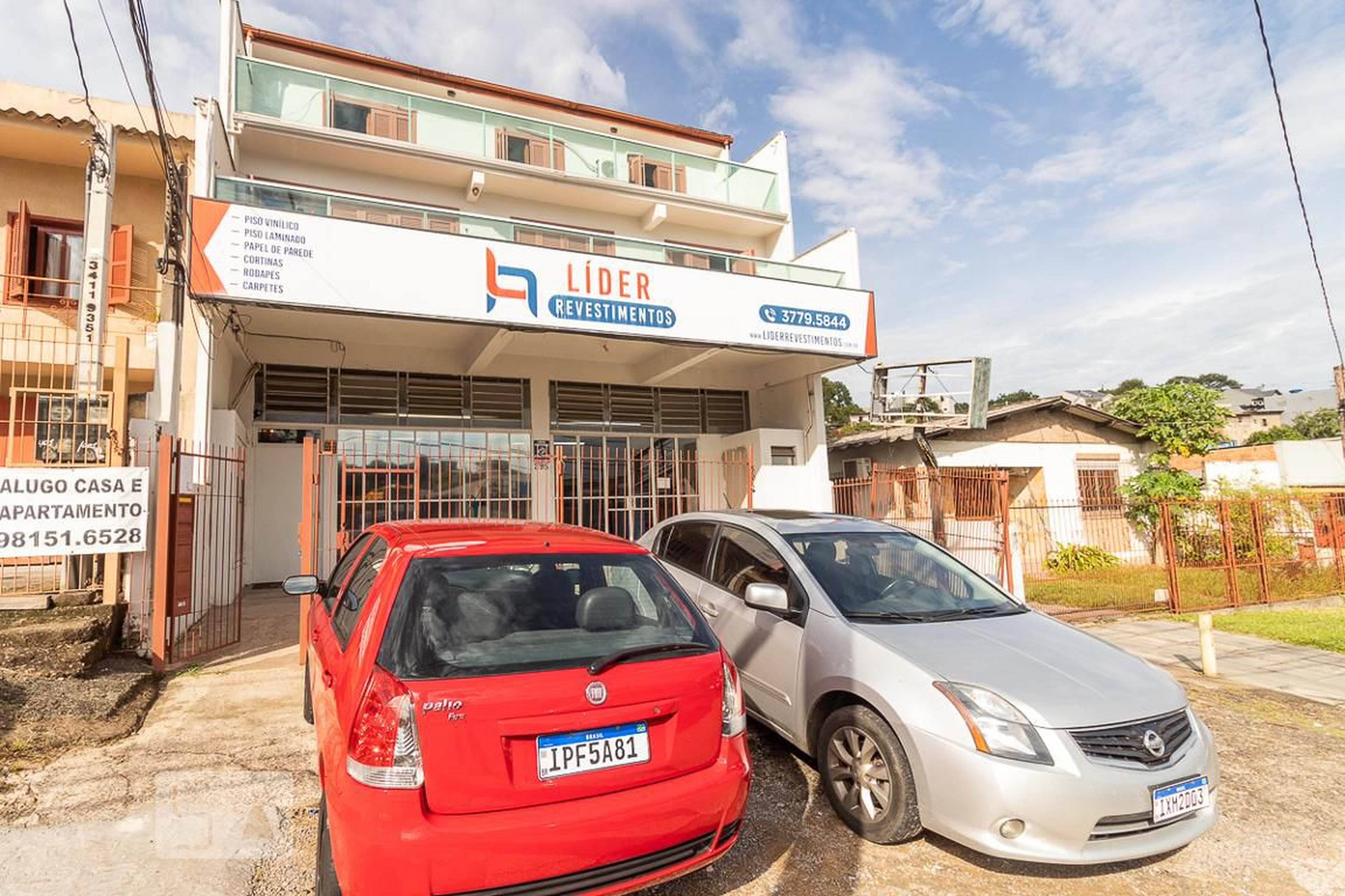 Fachada Condomínio em Avenida Ipê, 395