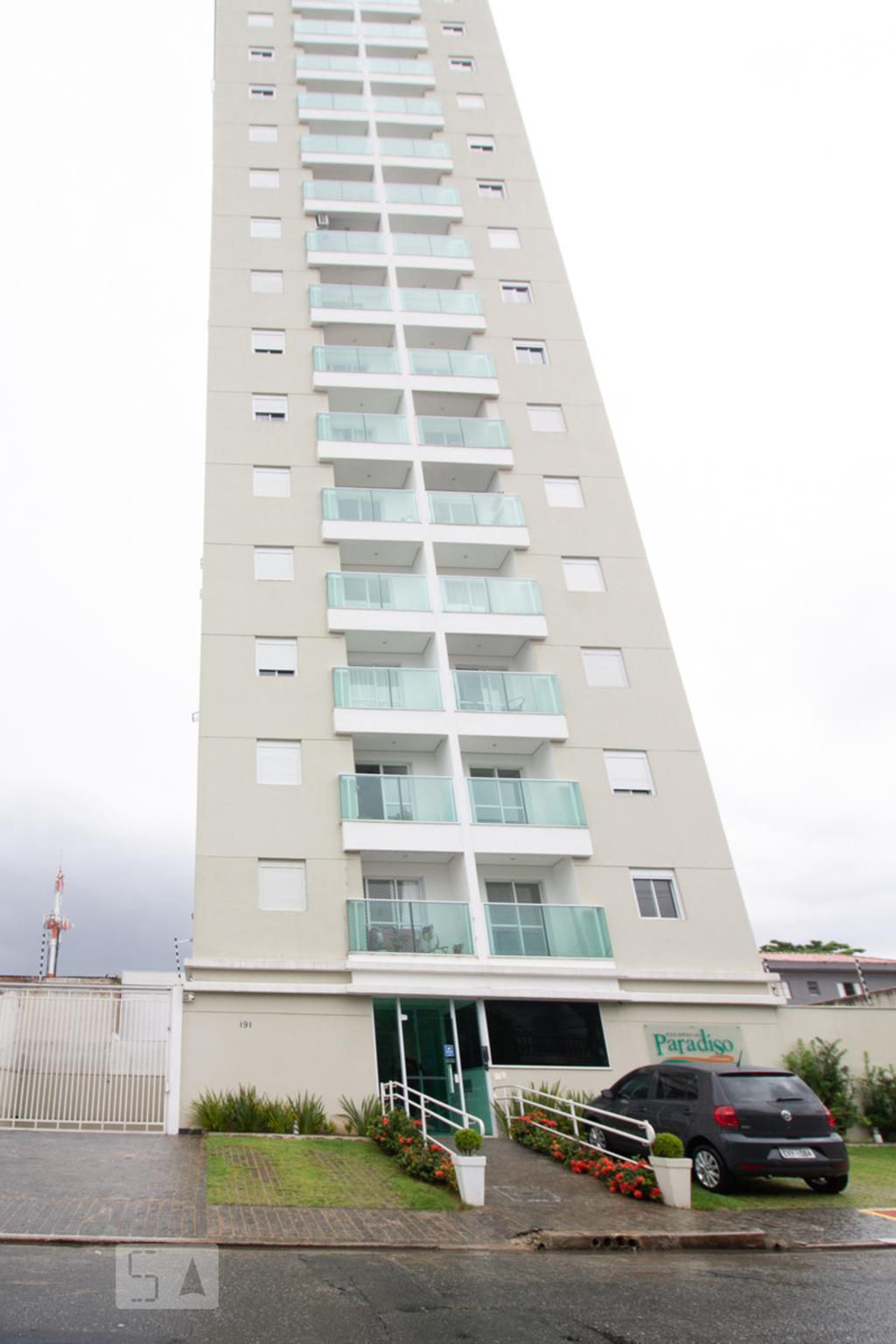 Fachada do Condomínio Condomínio Paradiso