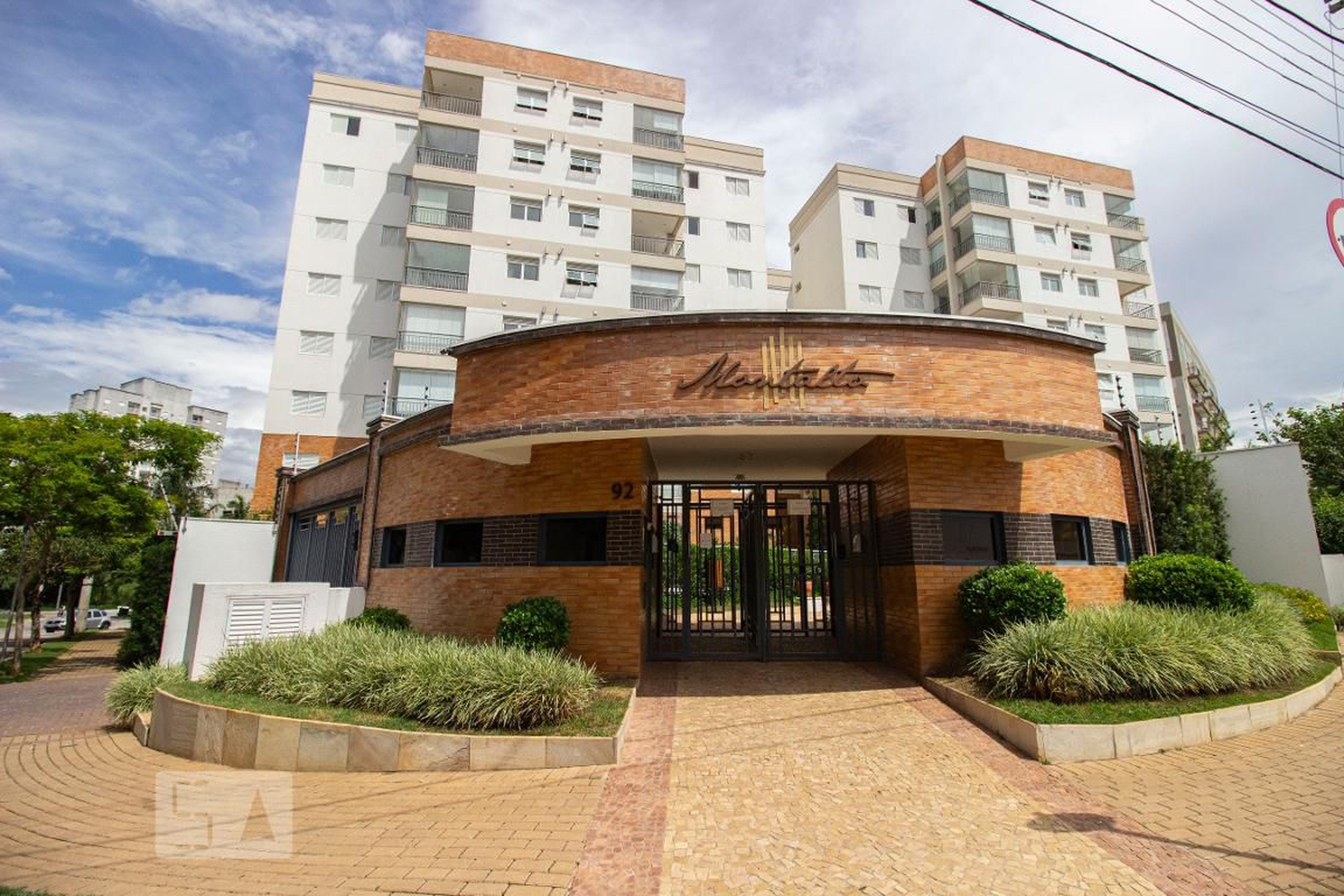 Fachada do Condomínio Condomínio Montalto