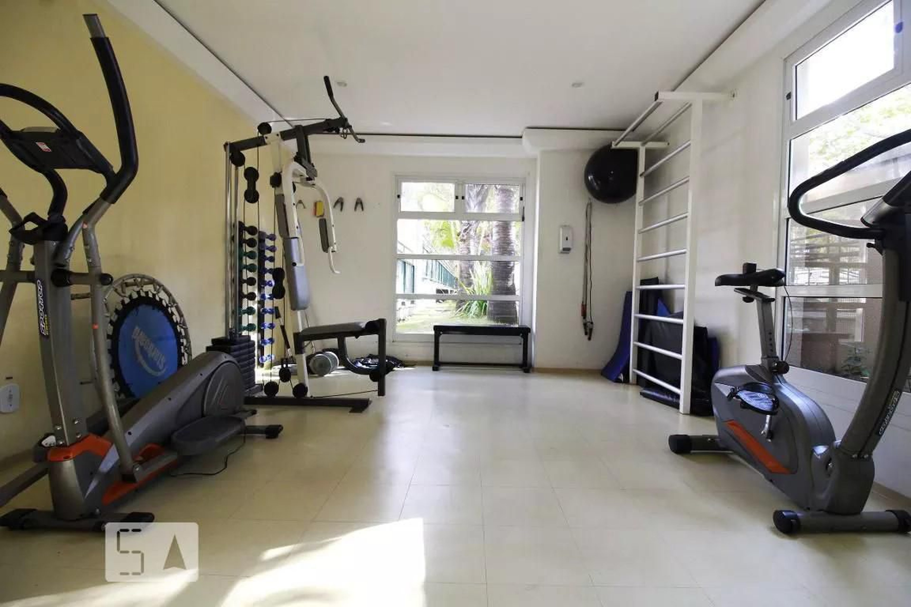 Academia - Jardin Du Parc