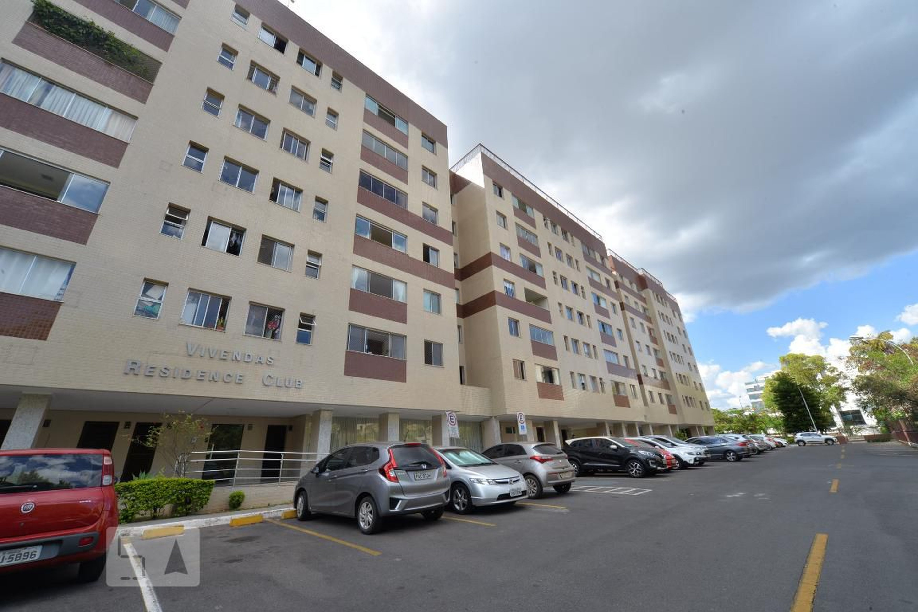 Fachada Condomínio em Sqsw, 114