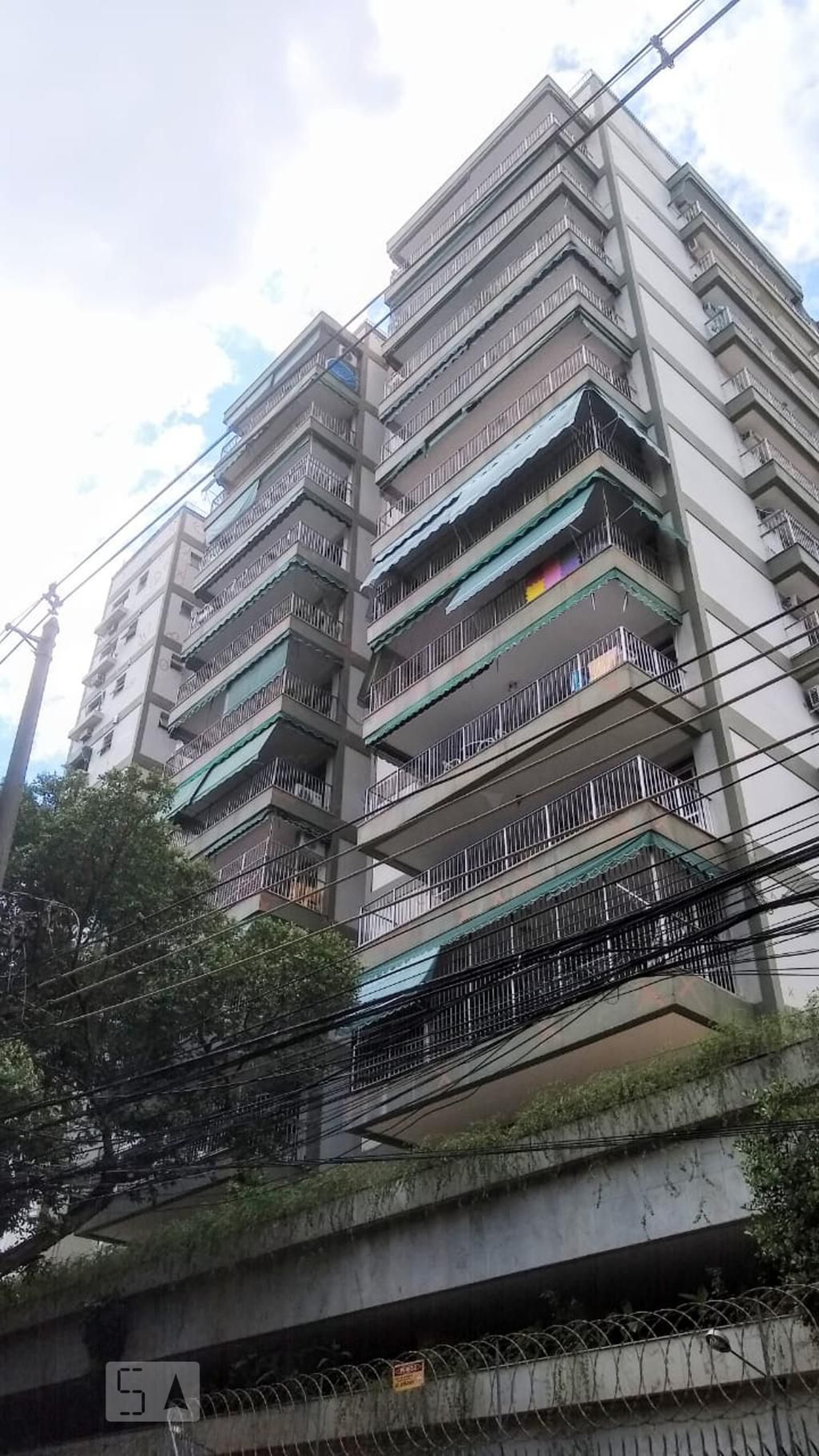 fachada do prédio Condomínio Terrasse João Dale