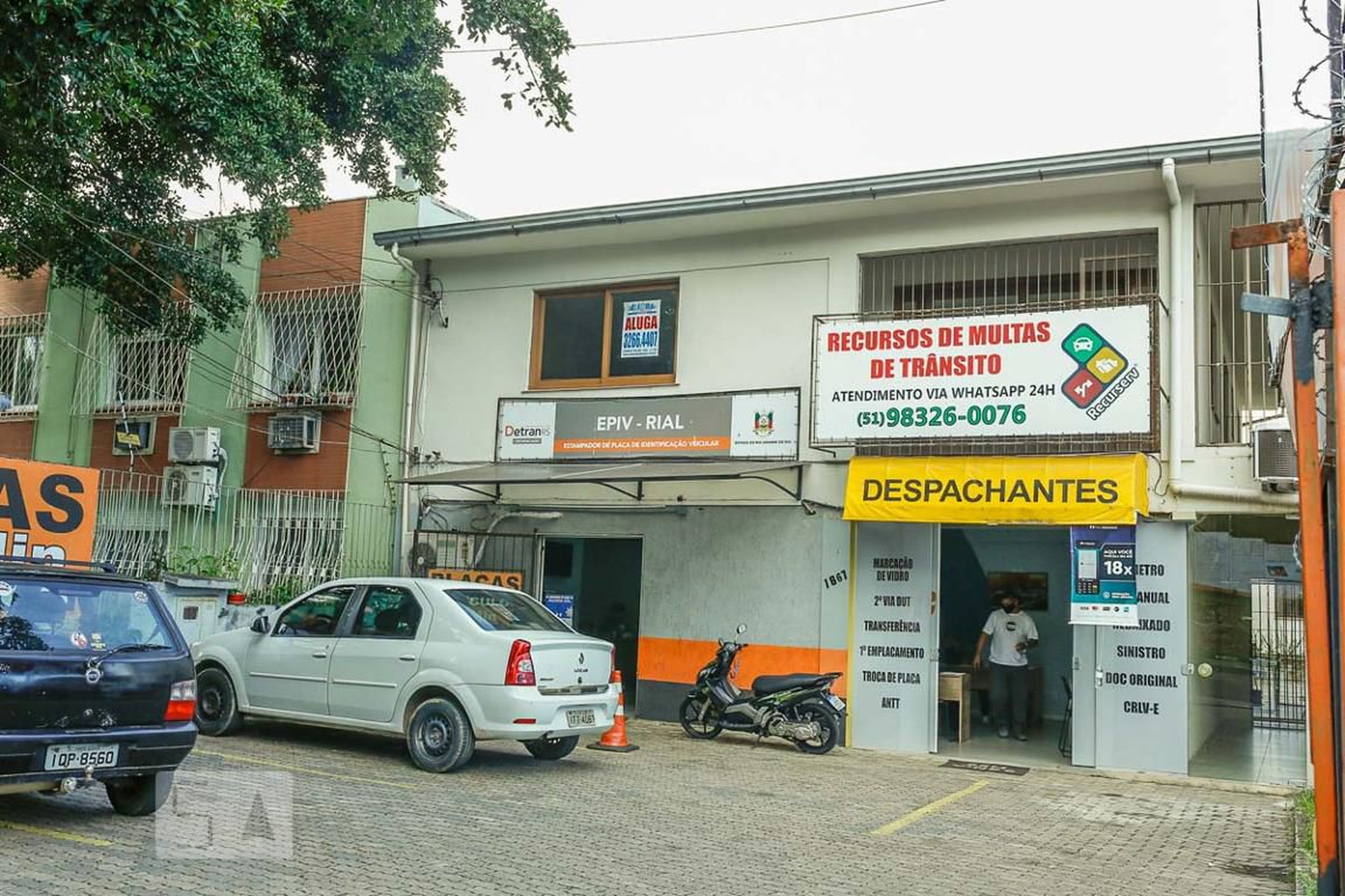 Fachada Condomínio em Rua Doutor Campos Velho, 1867