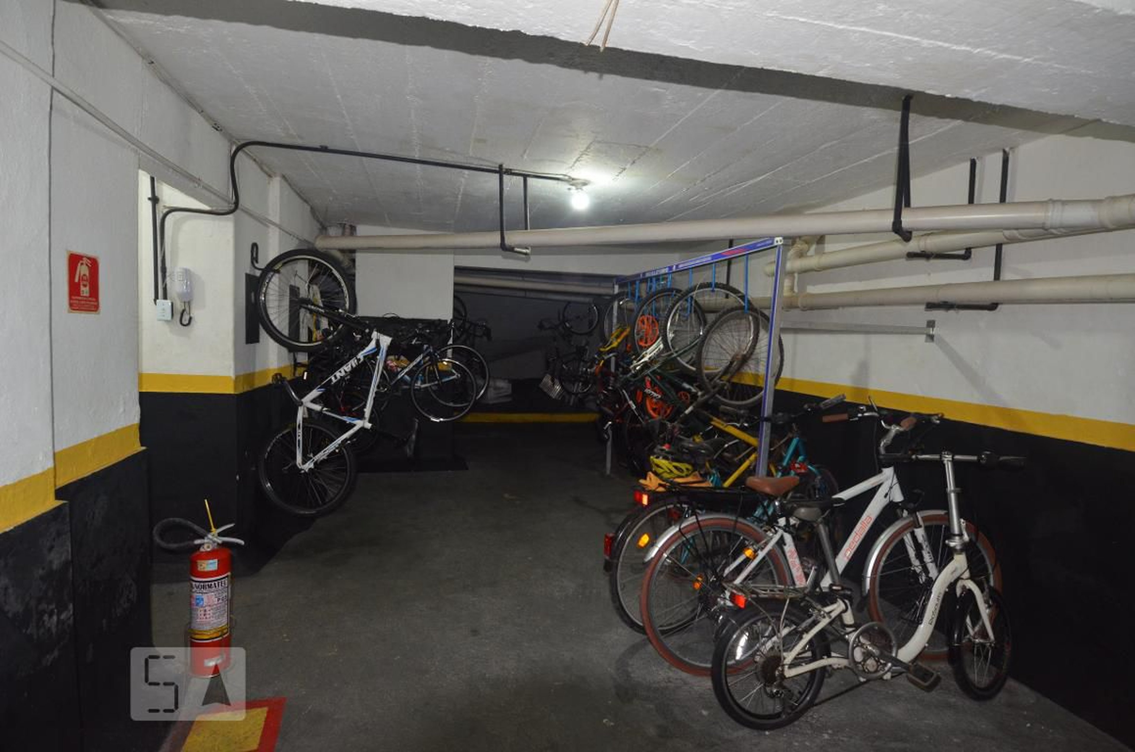 Bicicletário - Arthur Silva