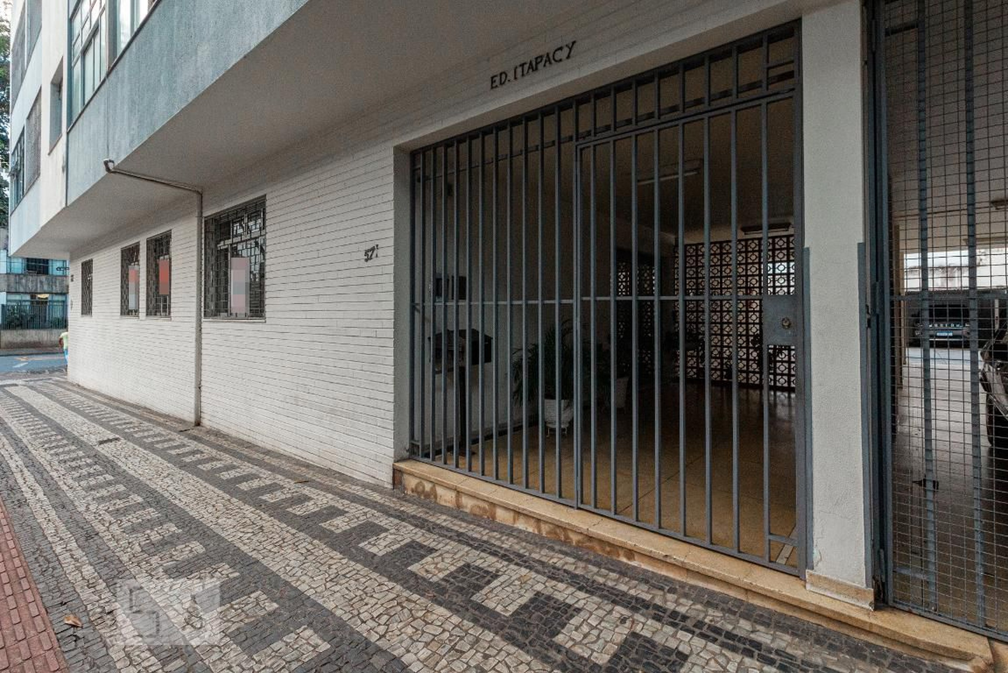 Fachada Condomínio em Rua Pernambuco, 571