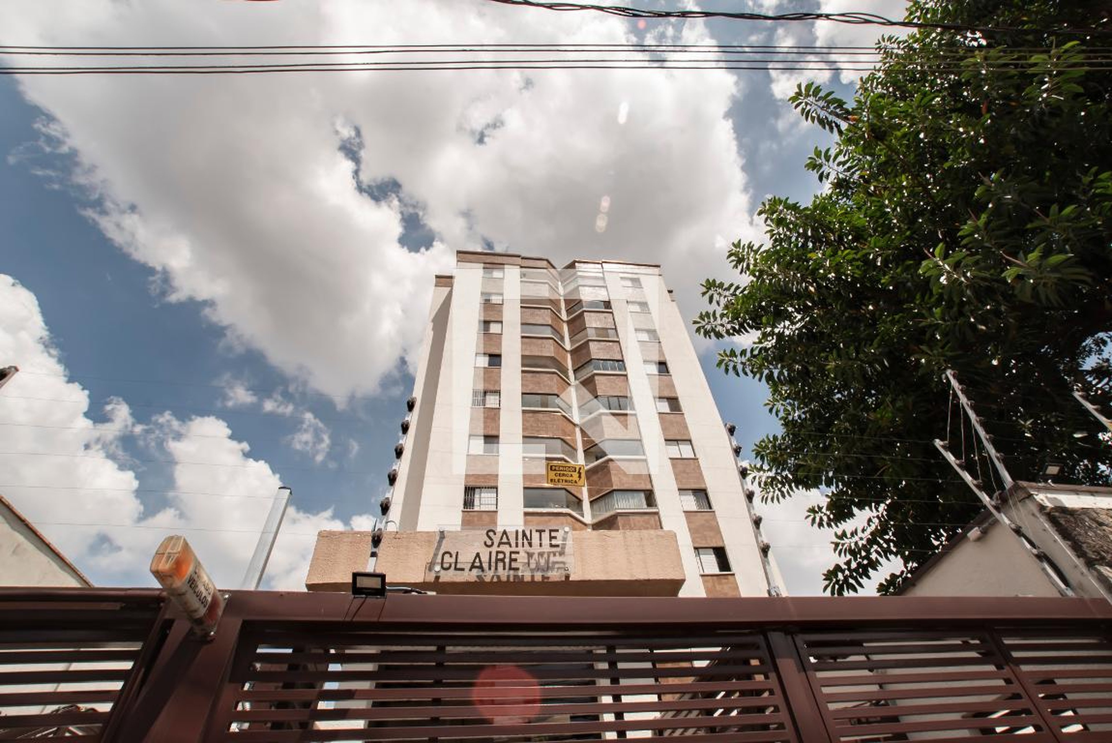 Fachada Condomínio Saint Claire