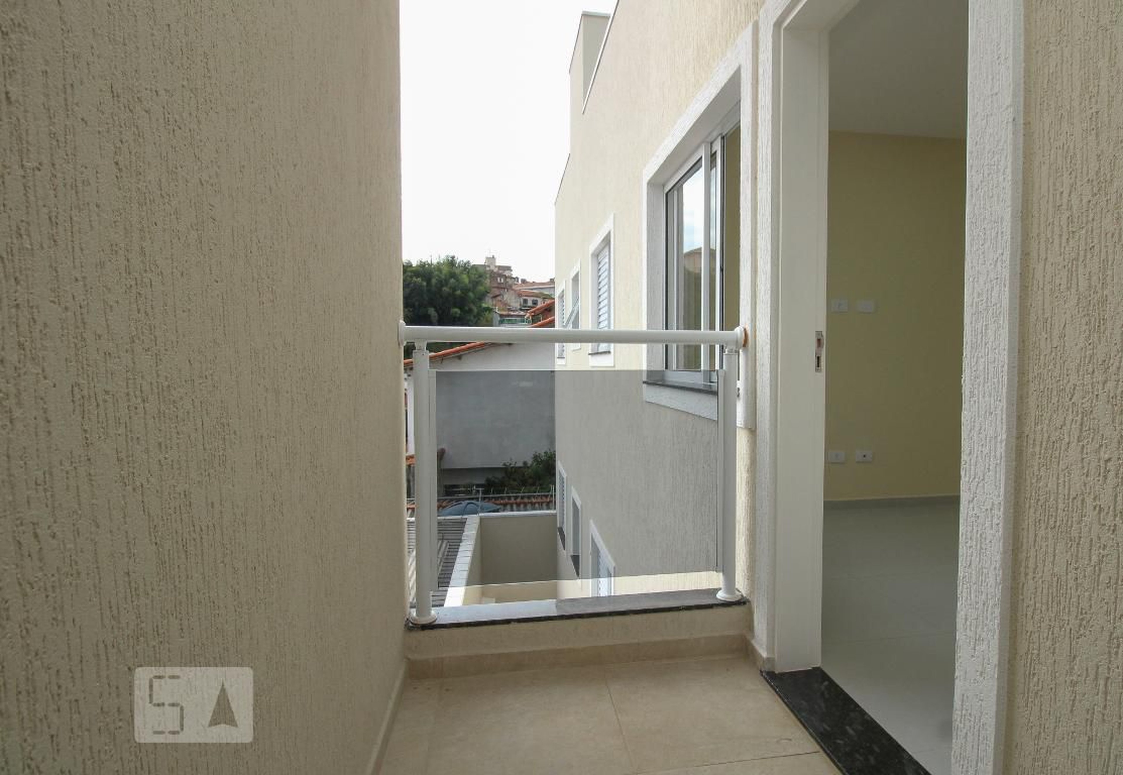 Entrada - Premier Larival