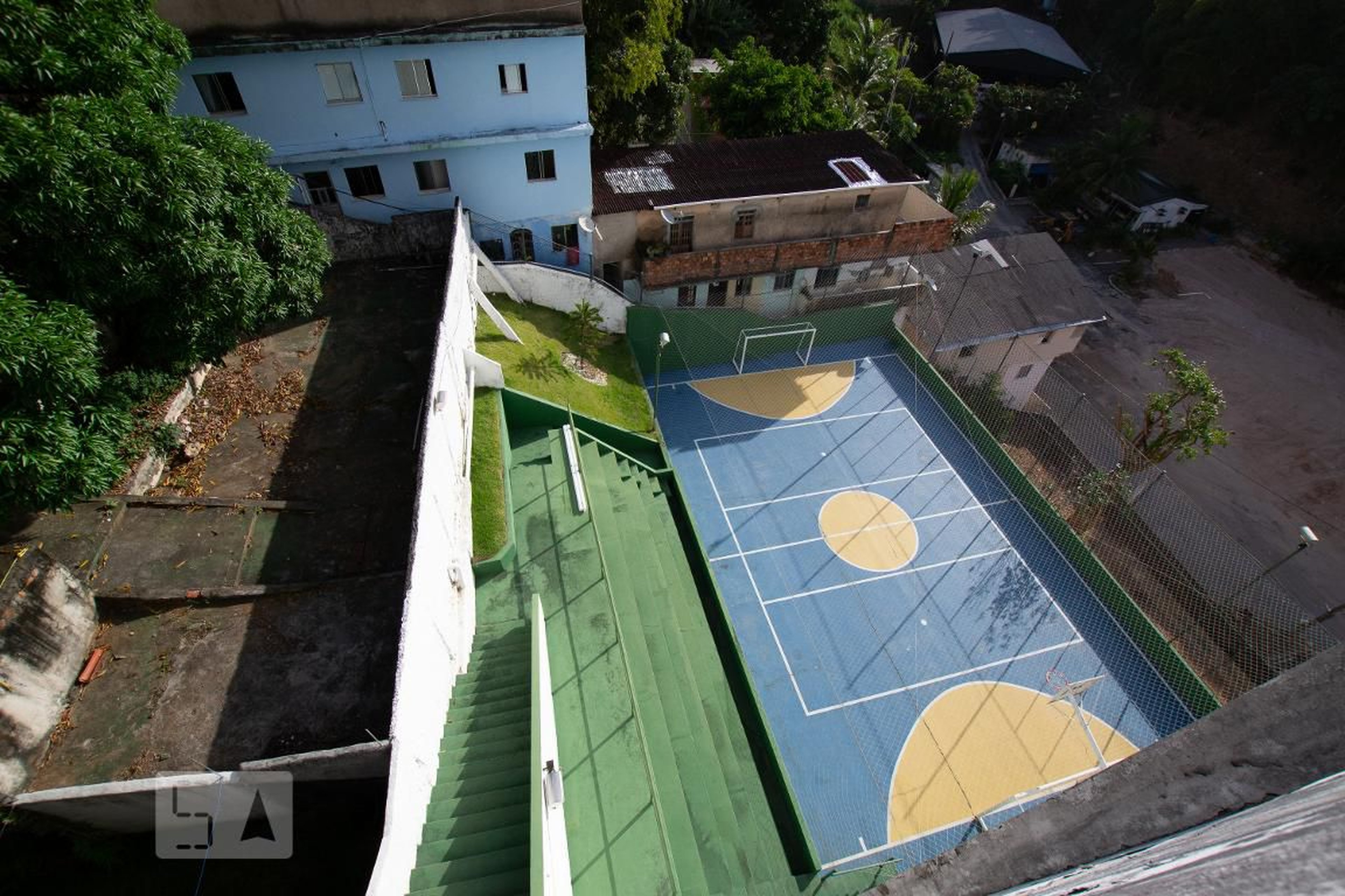 Quadra esportiva - Jardins de Kyoto