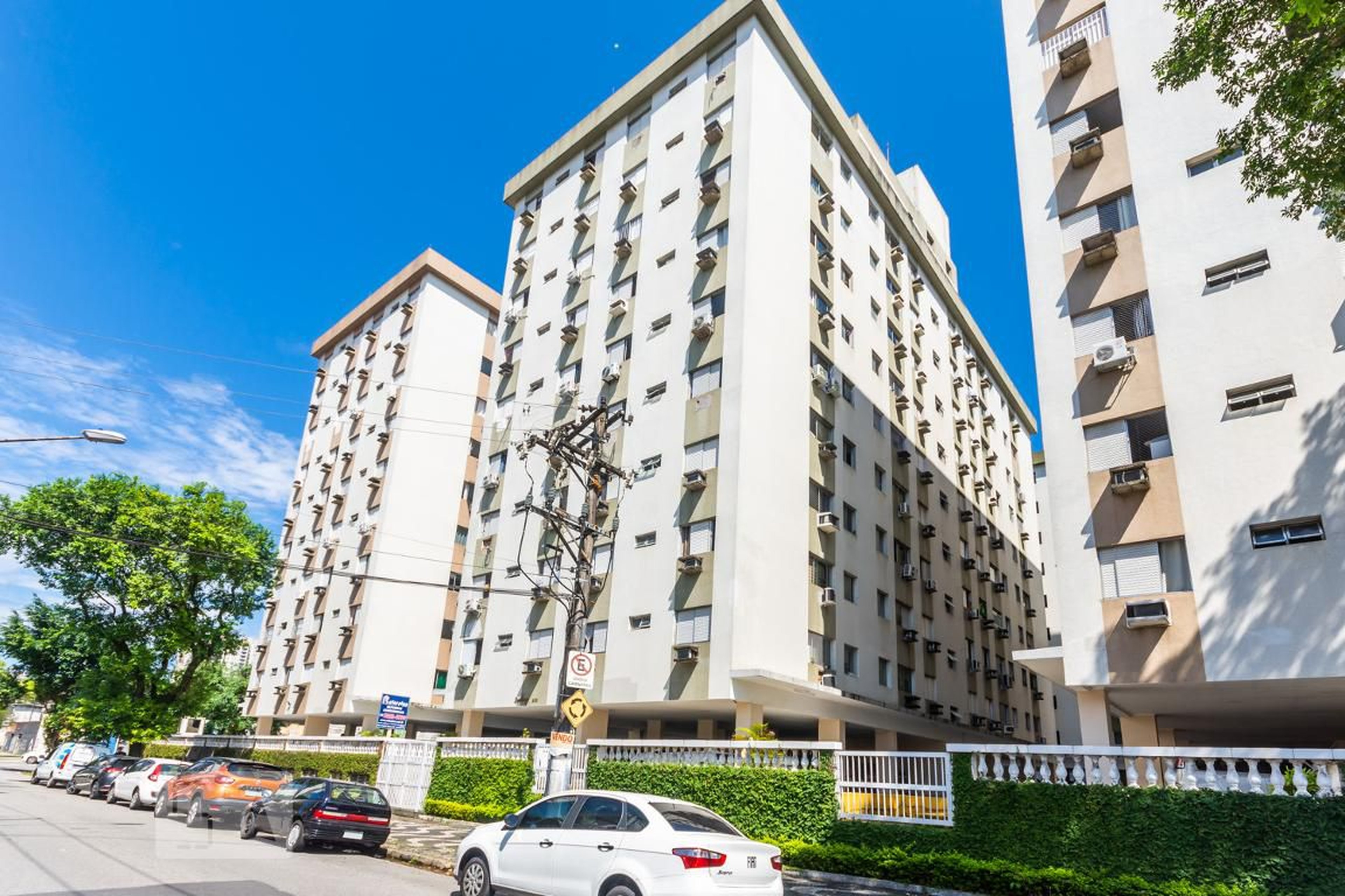 Fachada Condomínio em Rua Paraná, 256