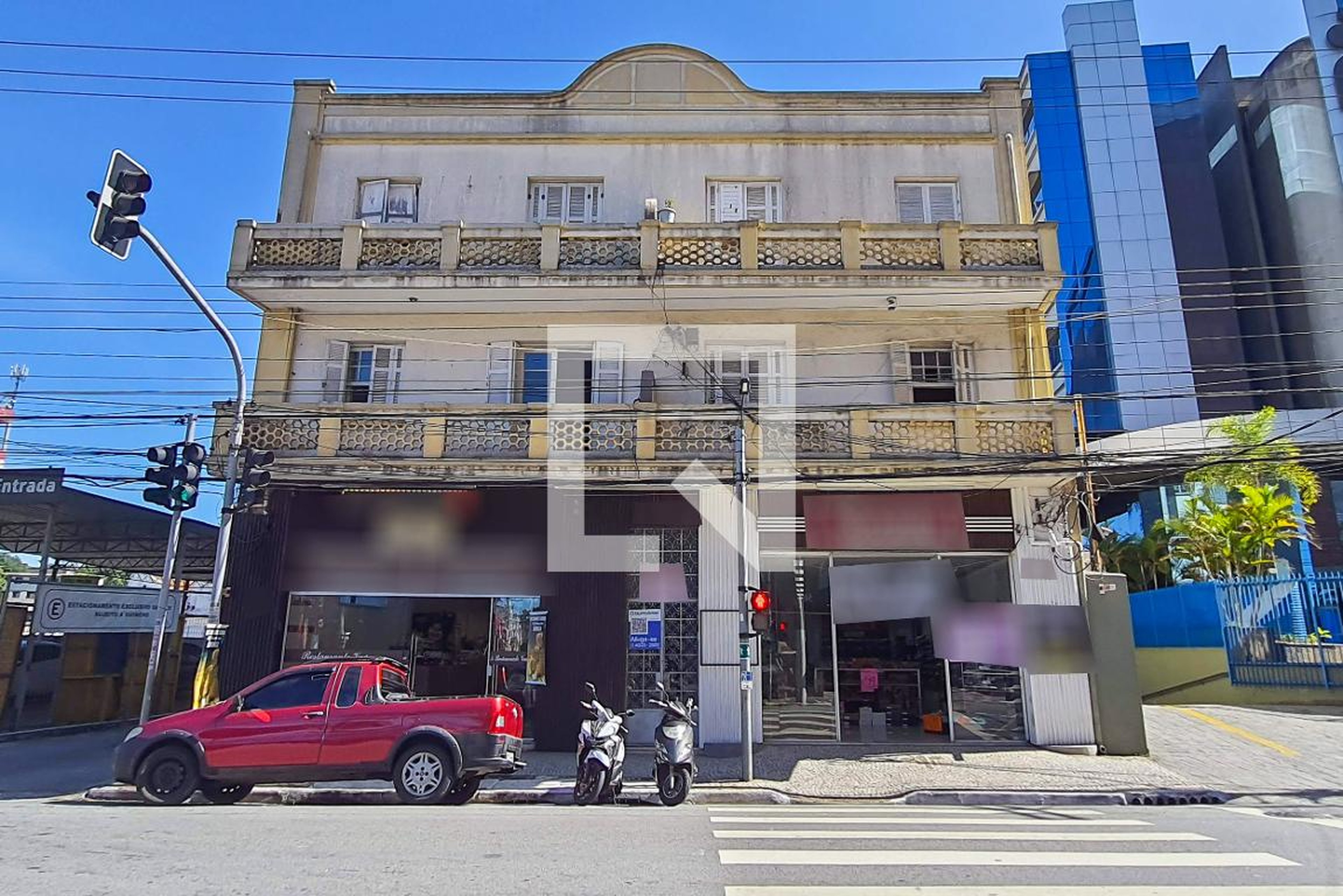 Fachada Condomínio em Rua Voluntários da Pátria, 545