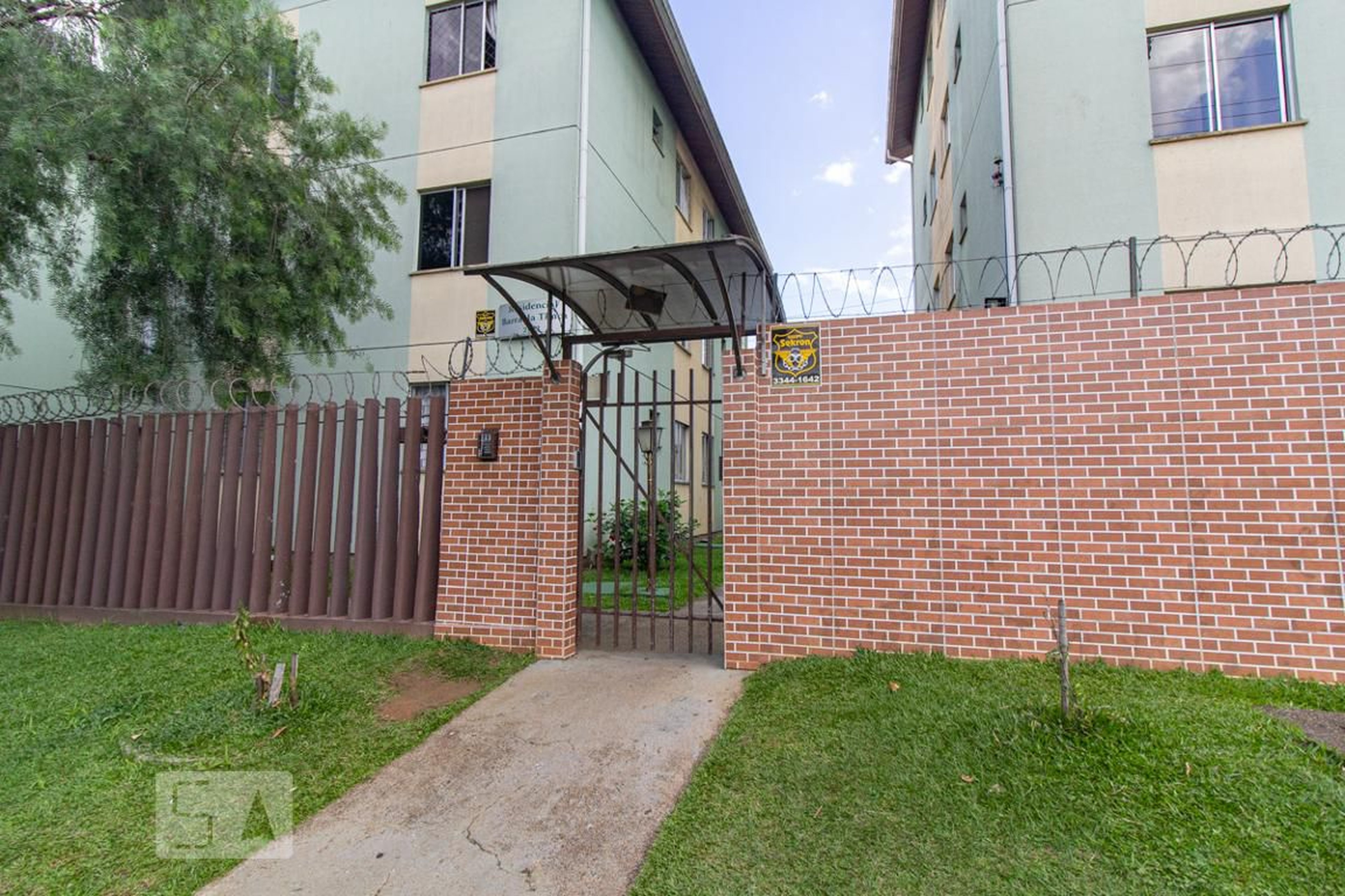 Fachada do Condomínio Condomínio em Rua José Bassa, 650