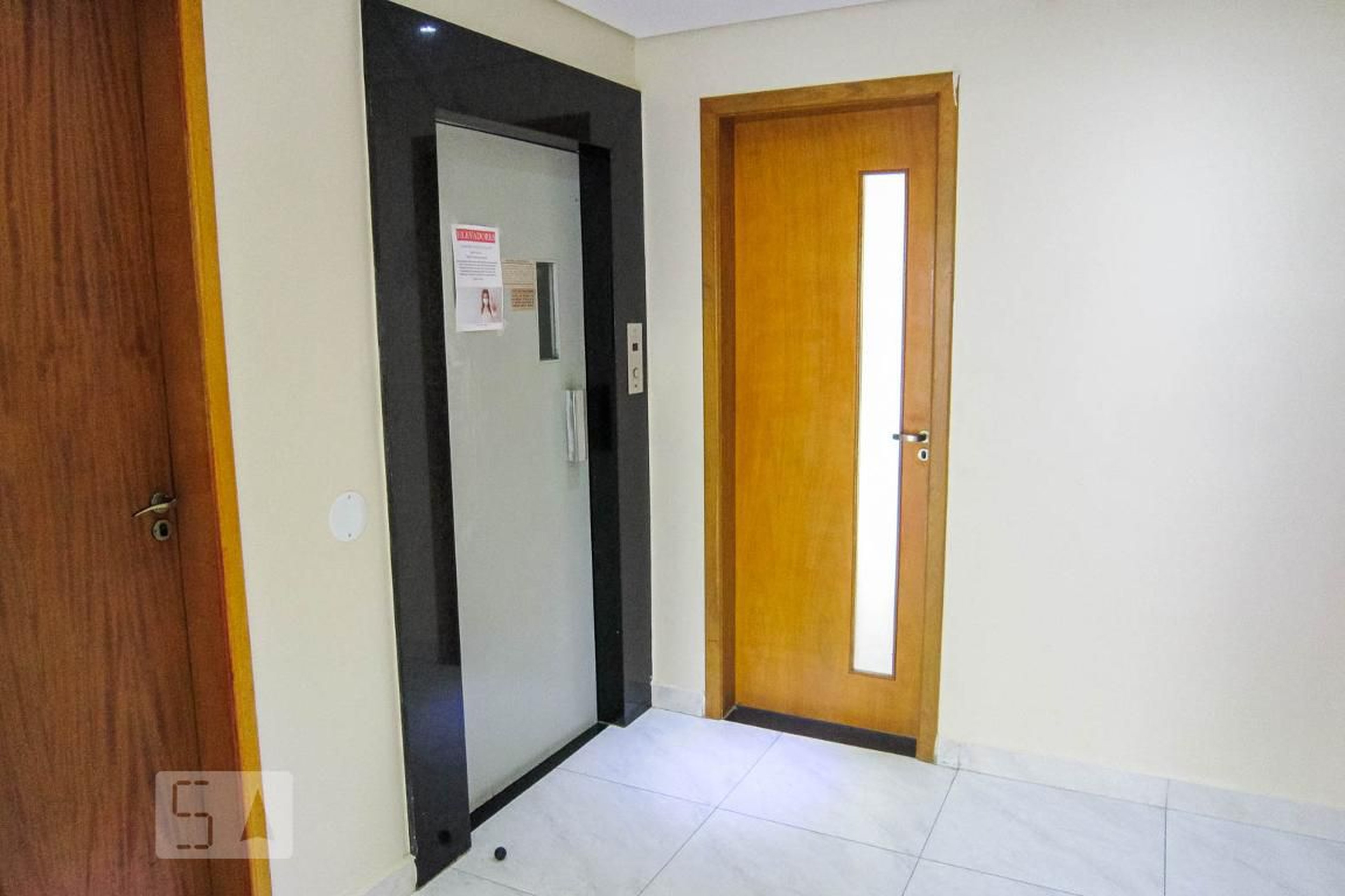 Elevador - Conjunto Eucaliptos