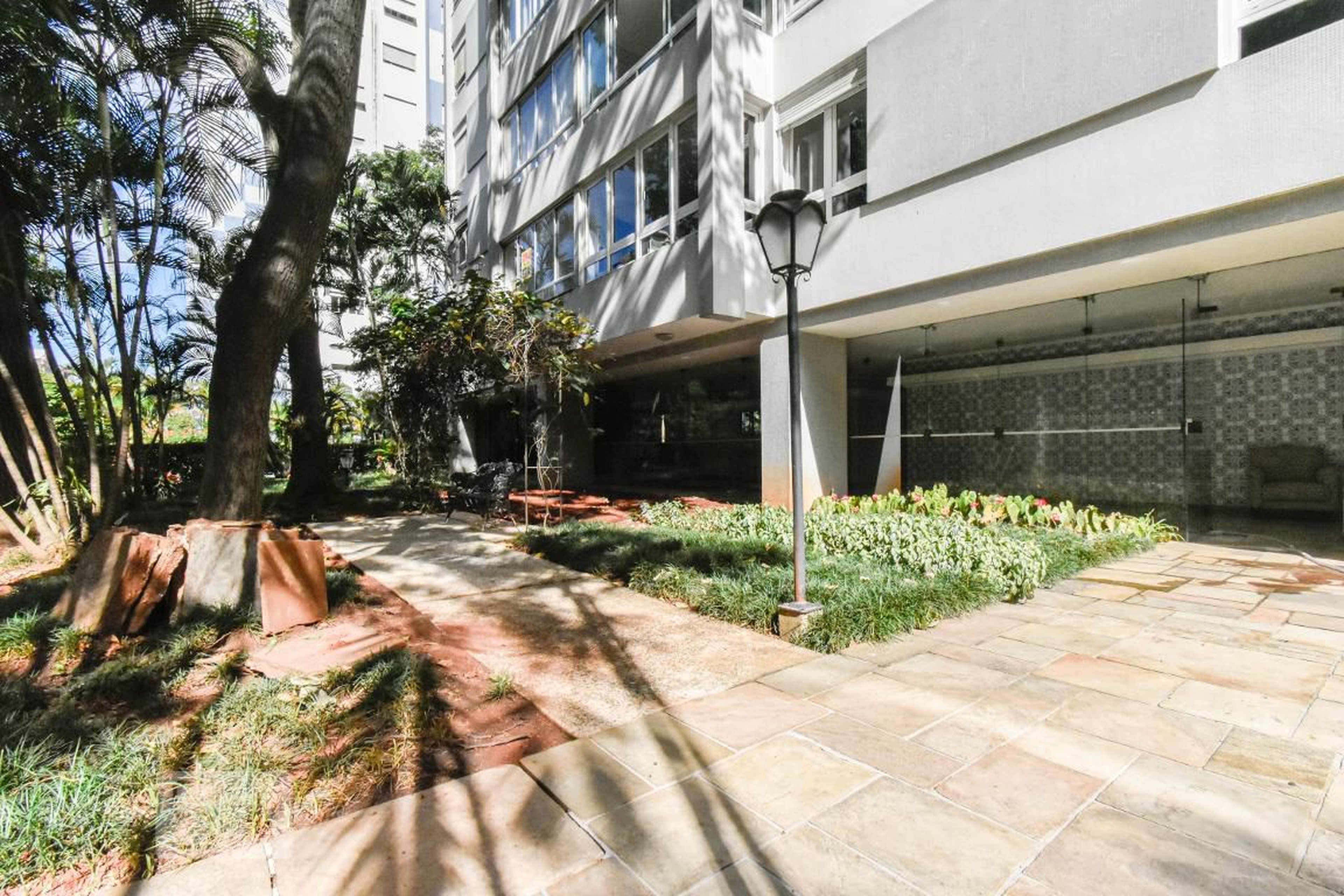 Área Externa - Caruana