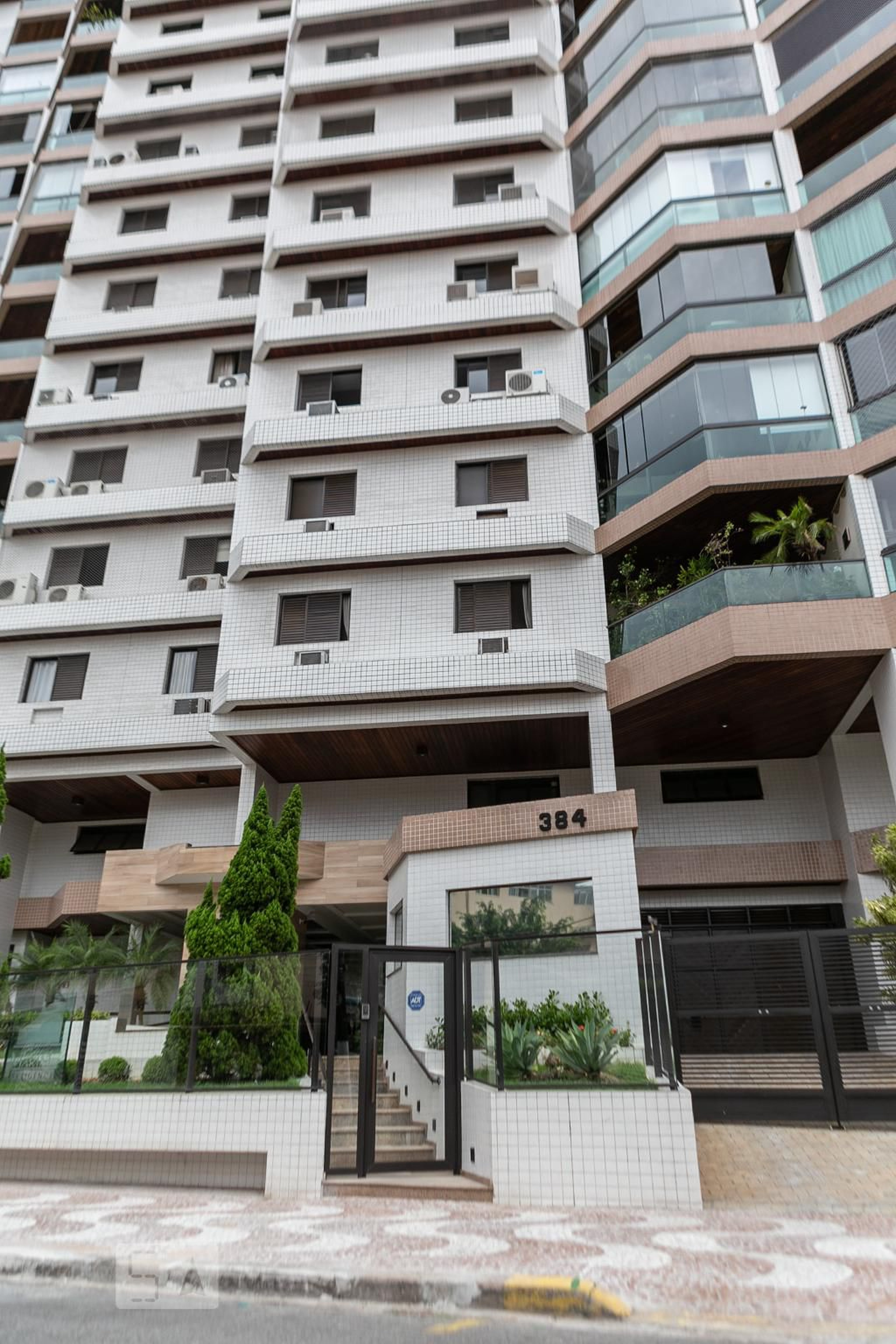 Fachada Condomínio Costa Marine Residence