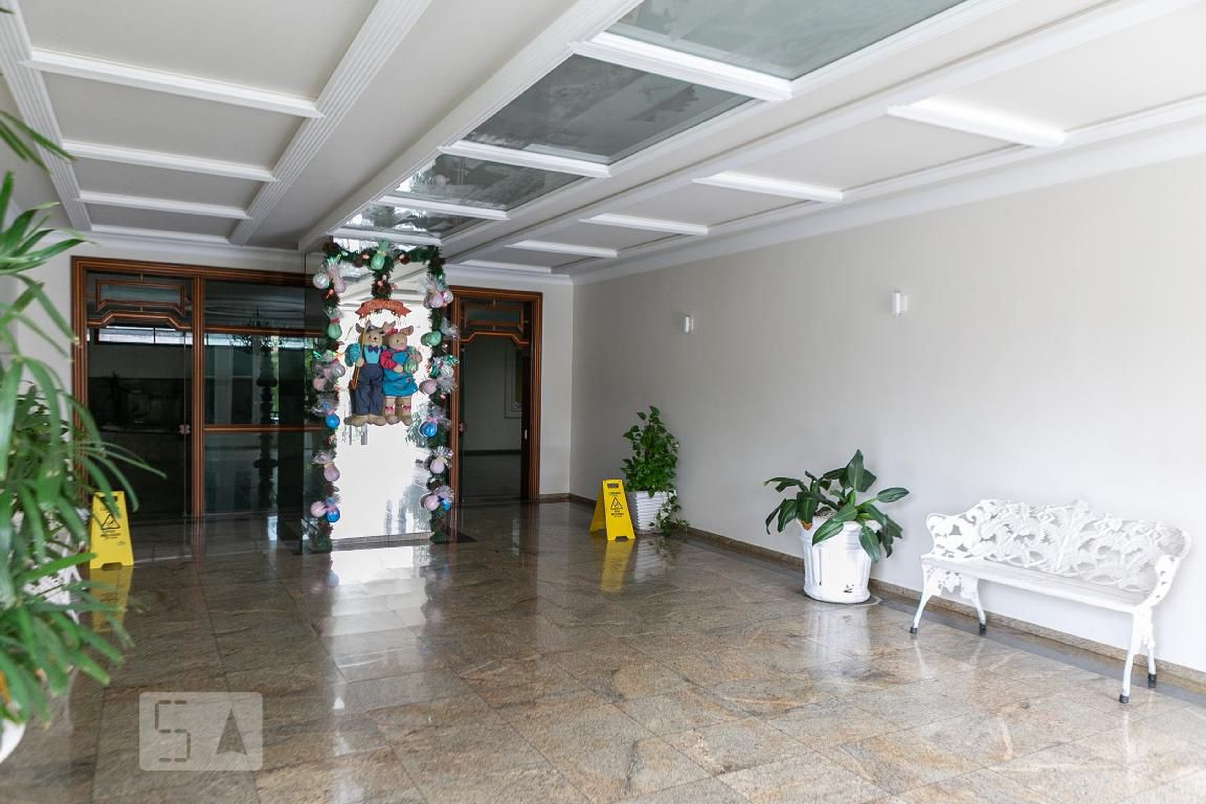 Entrada - Costa Marine Residence