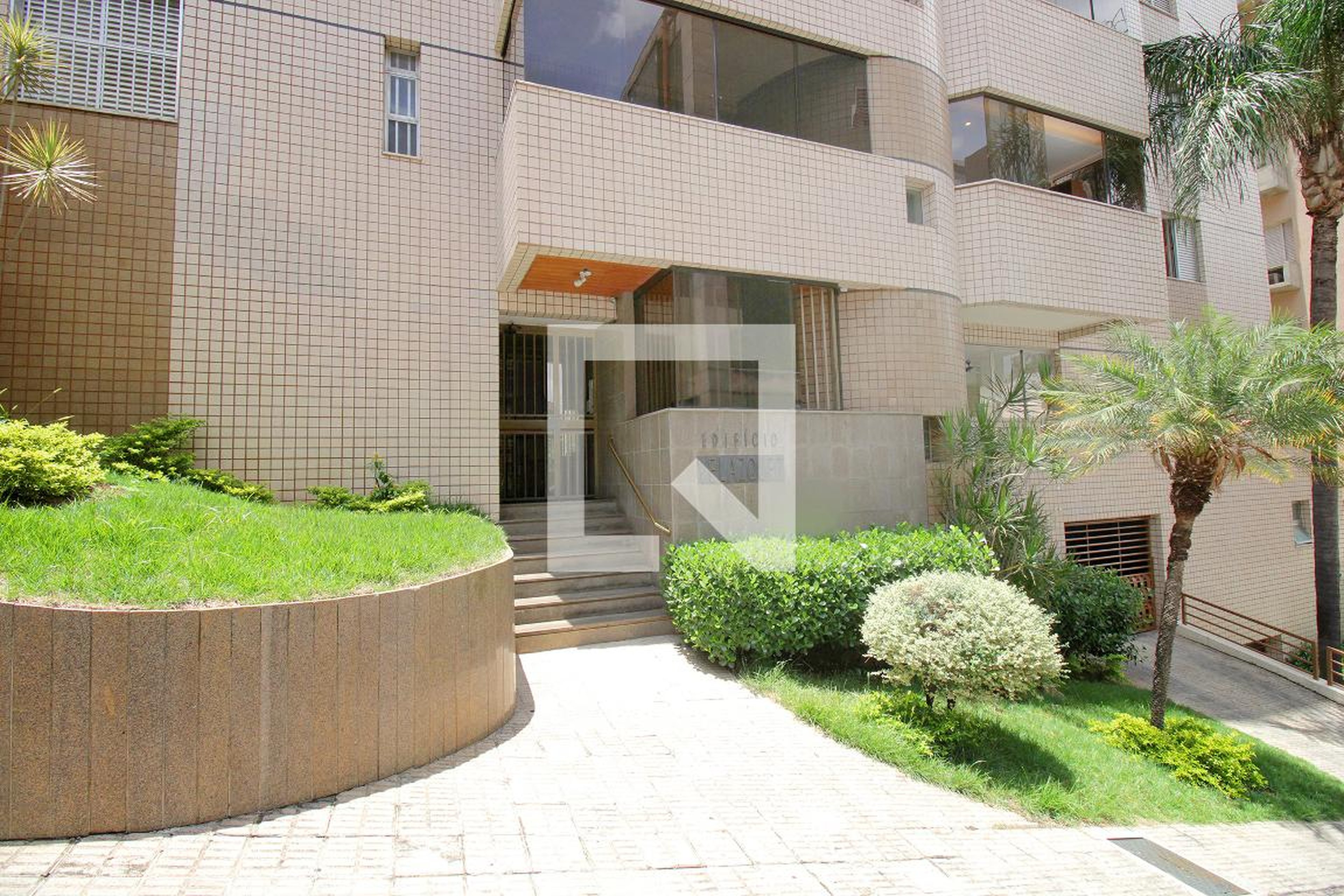 Fachada Edifício Velasquez