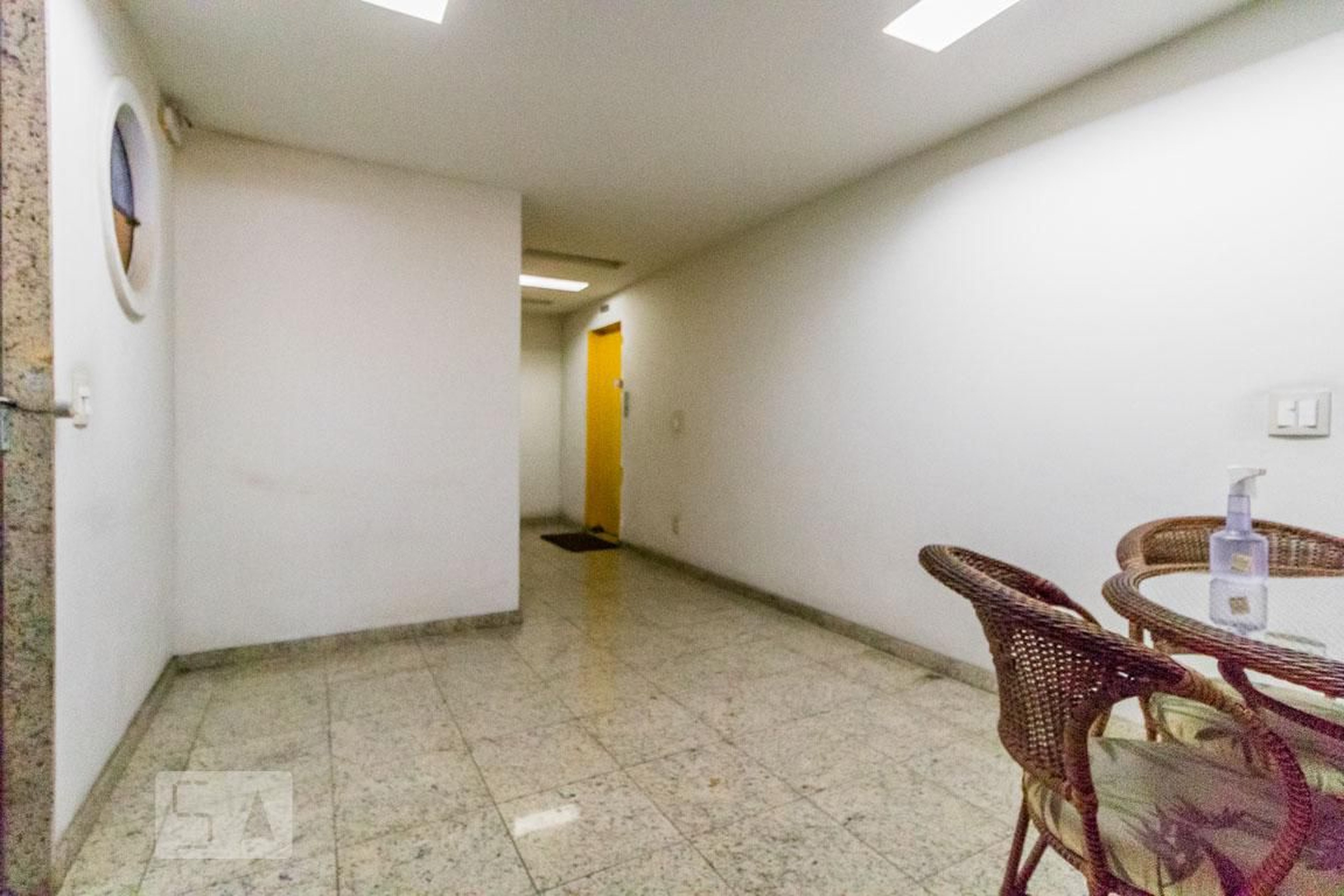 Hall social Condomínio em Rua Formosa do Zumbí, 542