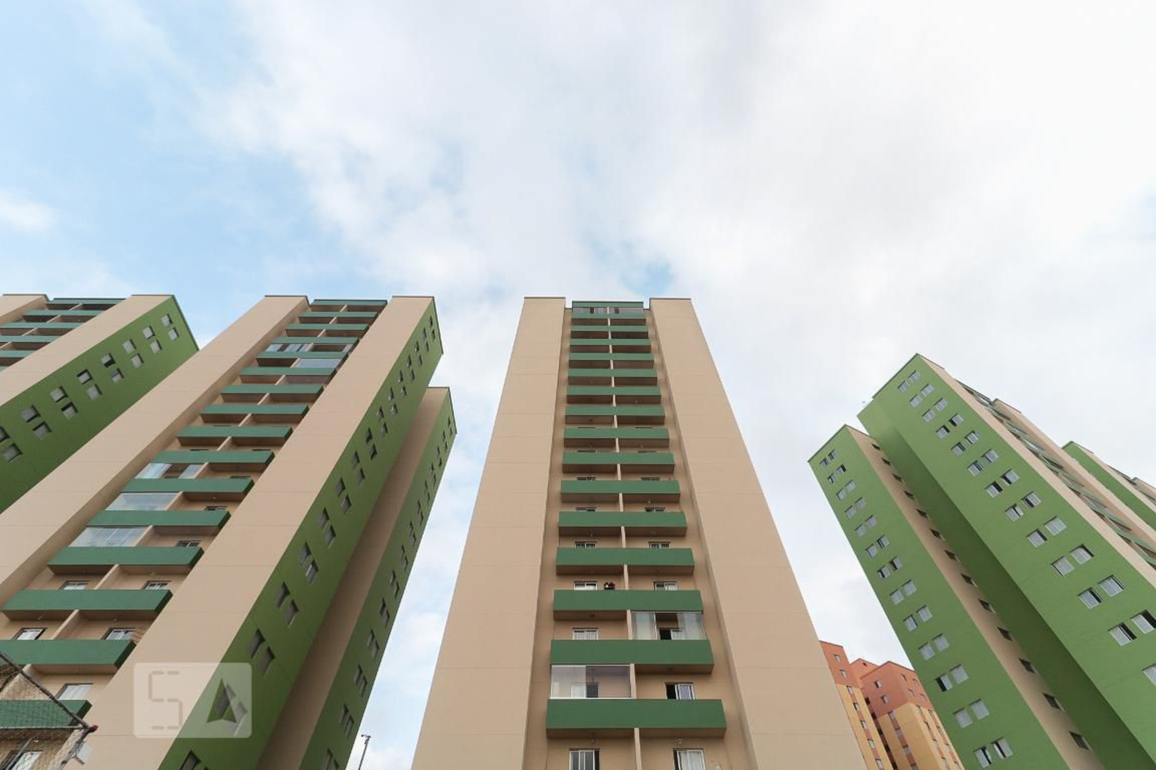 Fachada Condomínio em Avenida Flora, 1070