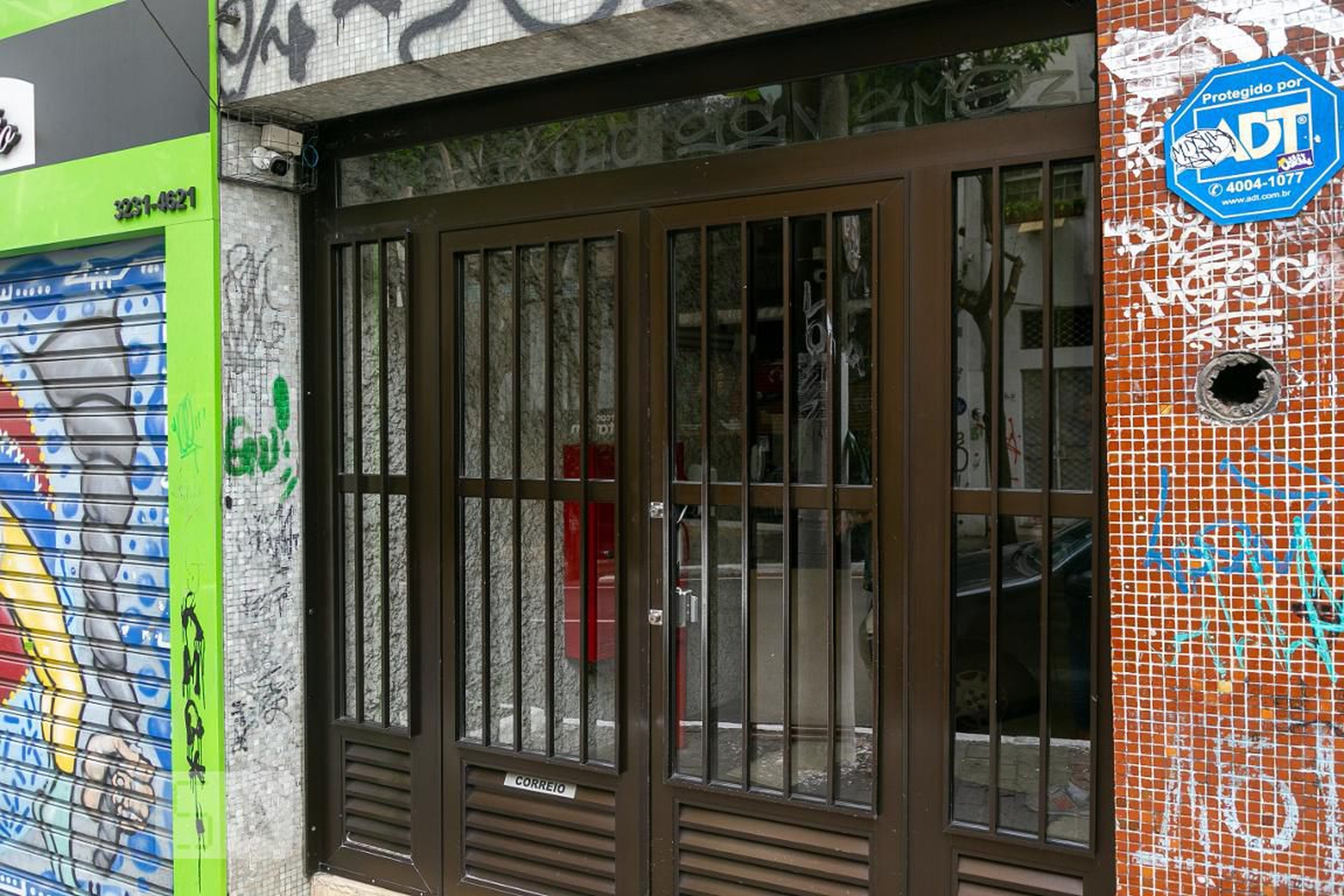 Fachada Condomínio Regina Bagra