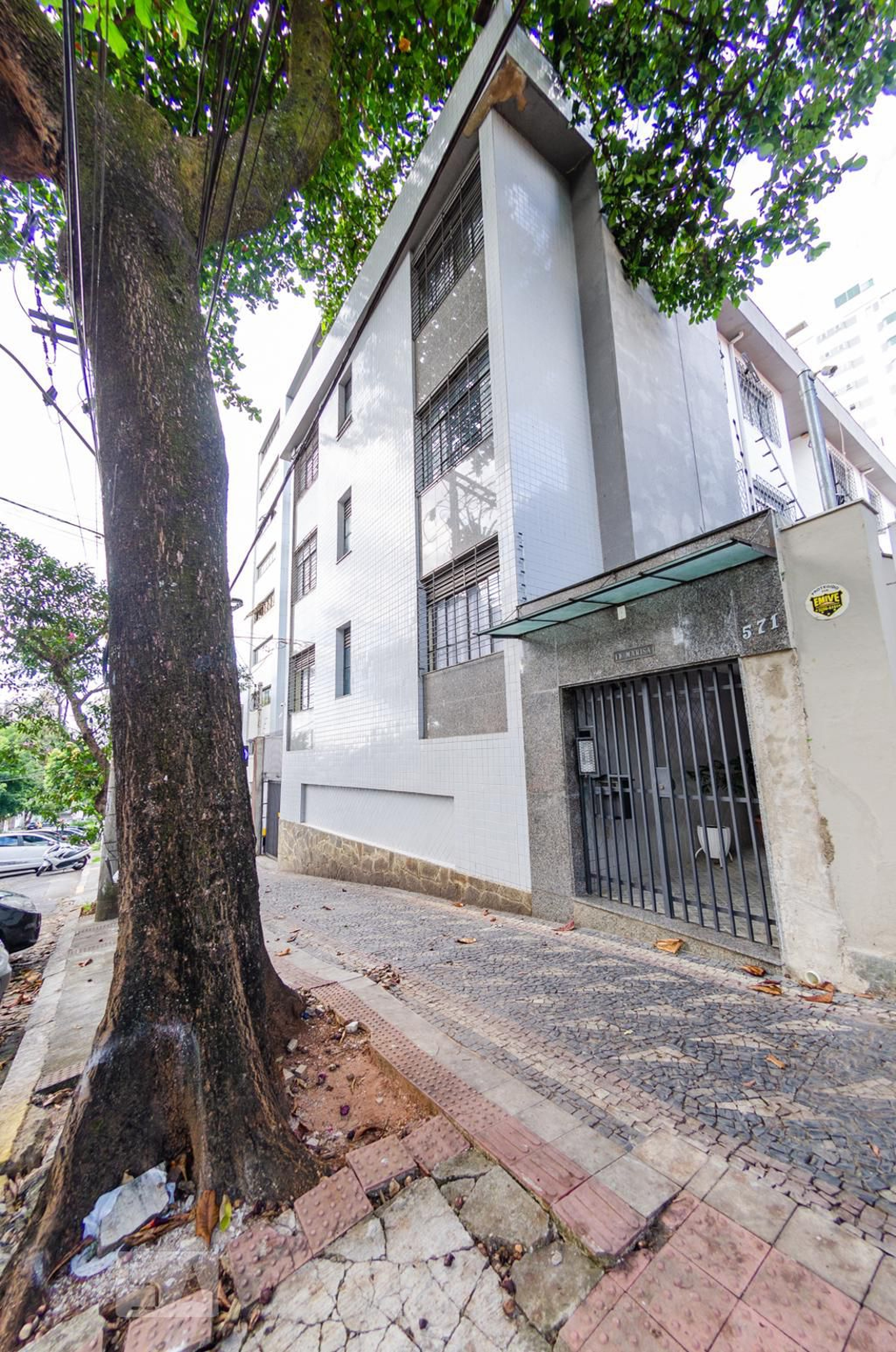 Fachada Condomínio em Rua Juíz de Fora, 571