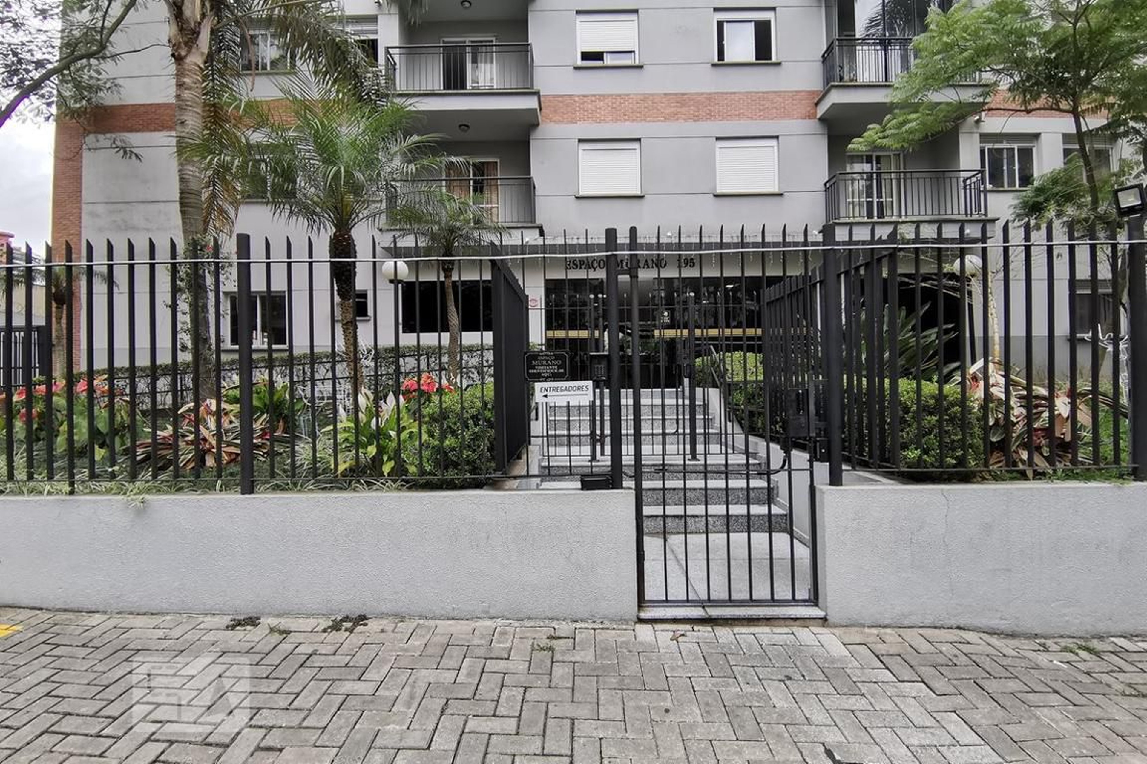 Fachada do Condomínio Condomínio Espaço Murano