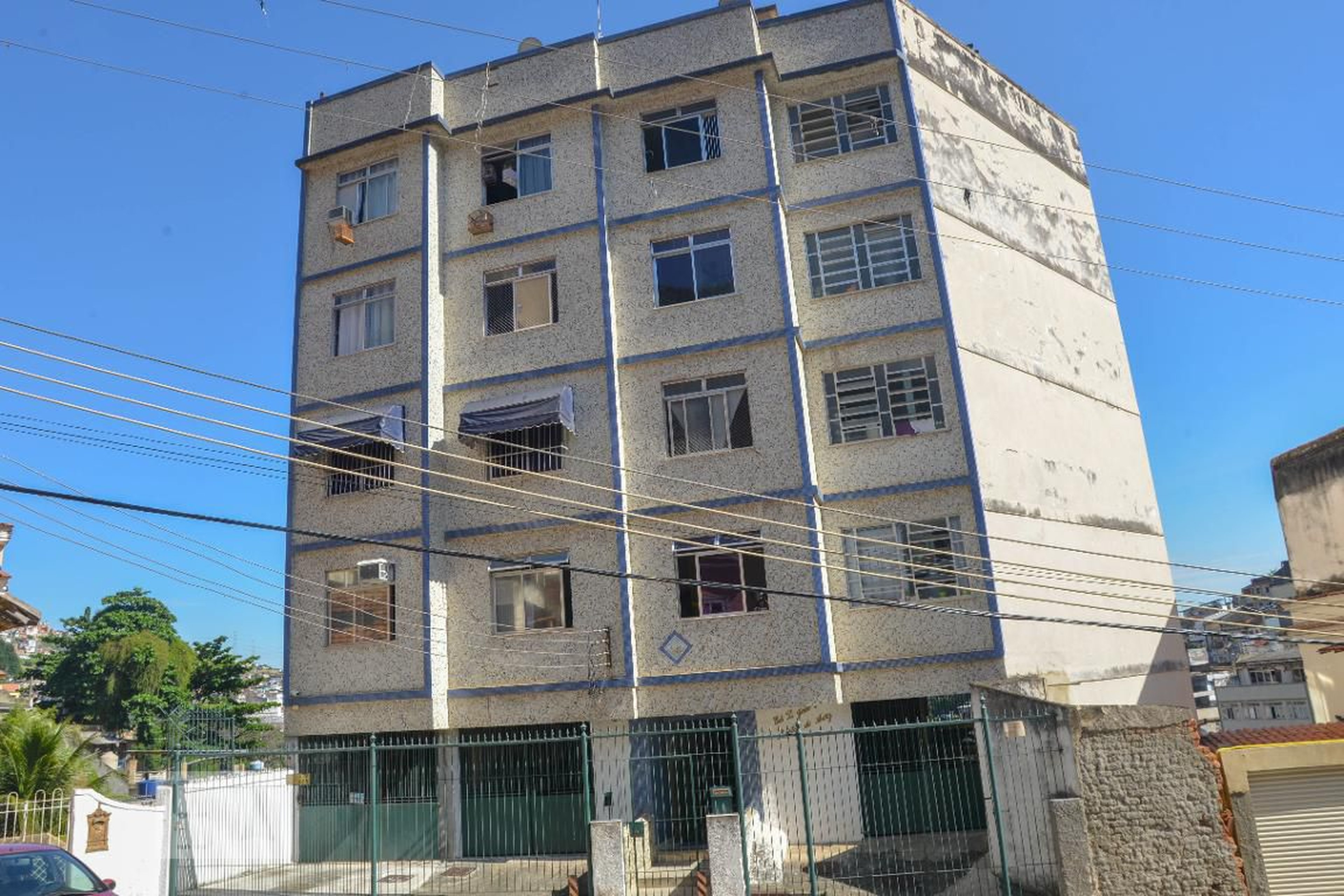 Fachada Condomínio em Rua Santa Catarina, 100