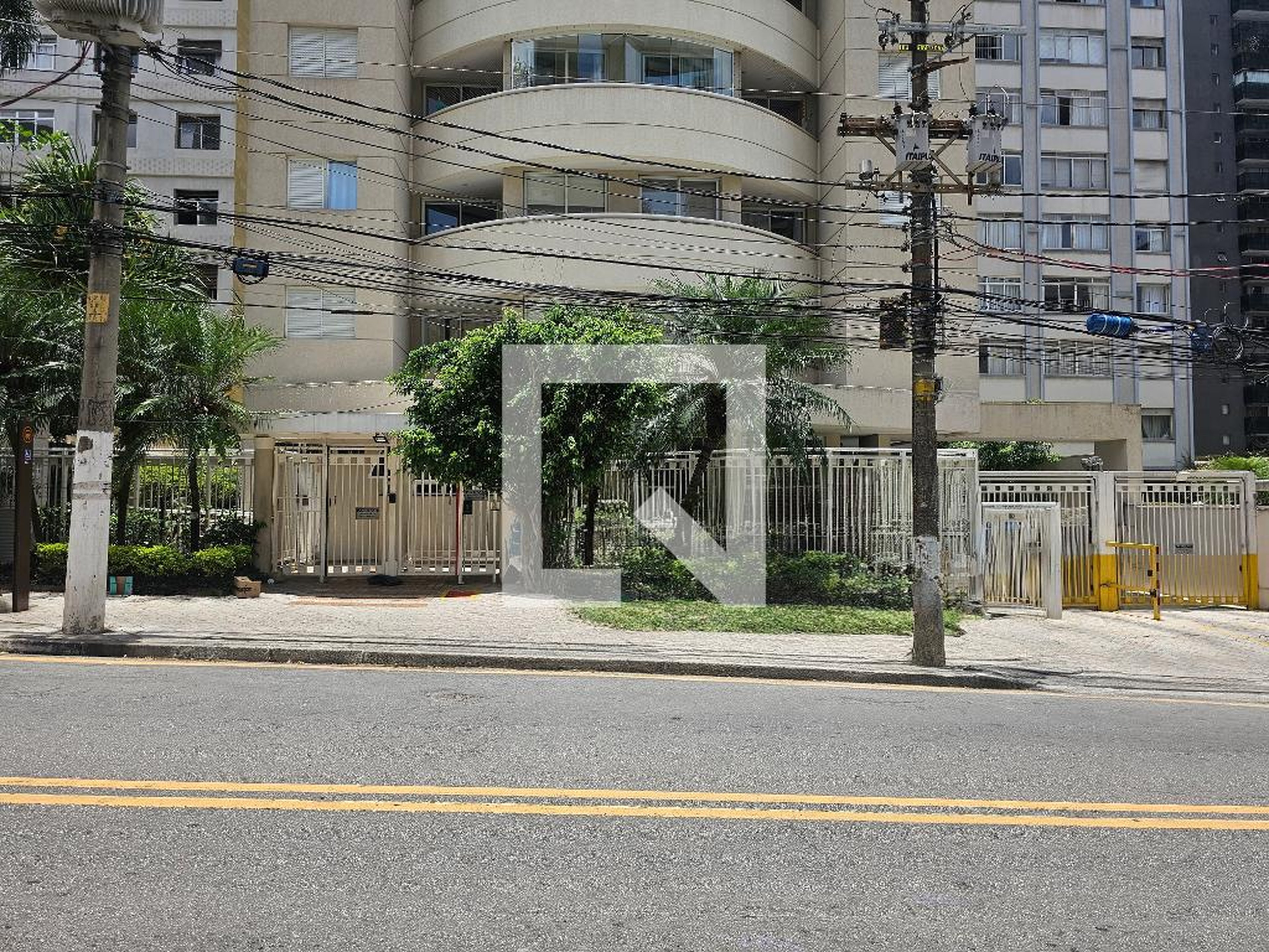 Fachada Edifício Ilha de Capri