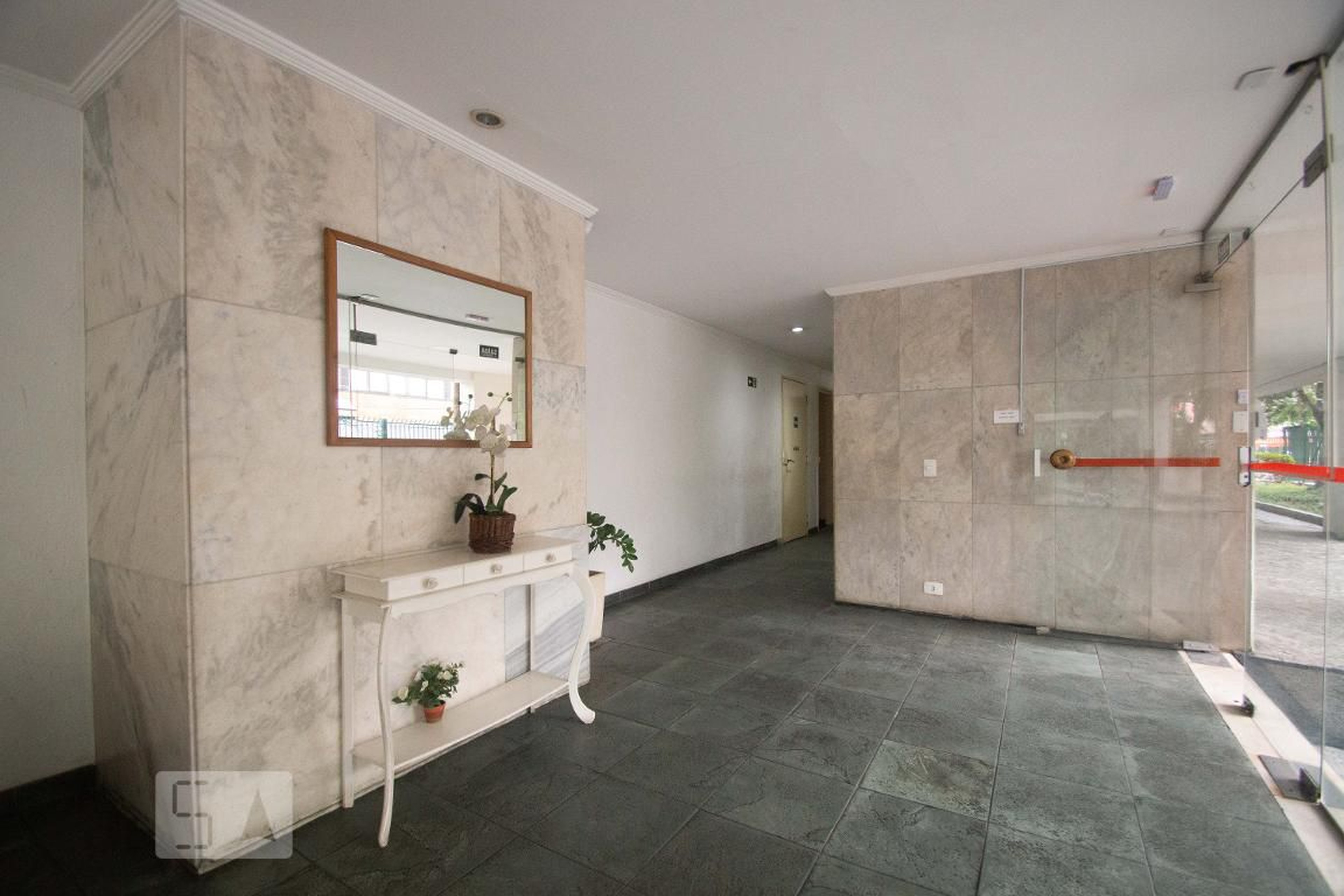 Hall de Entrada - Jardim Nações Unidas