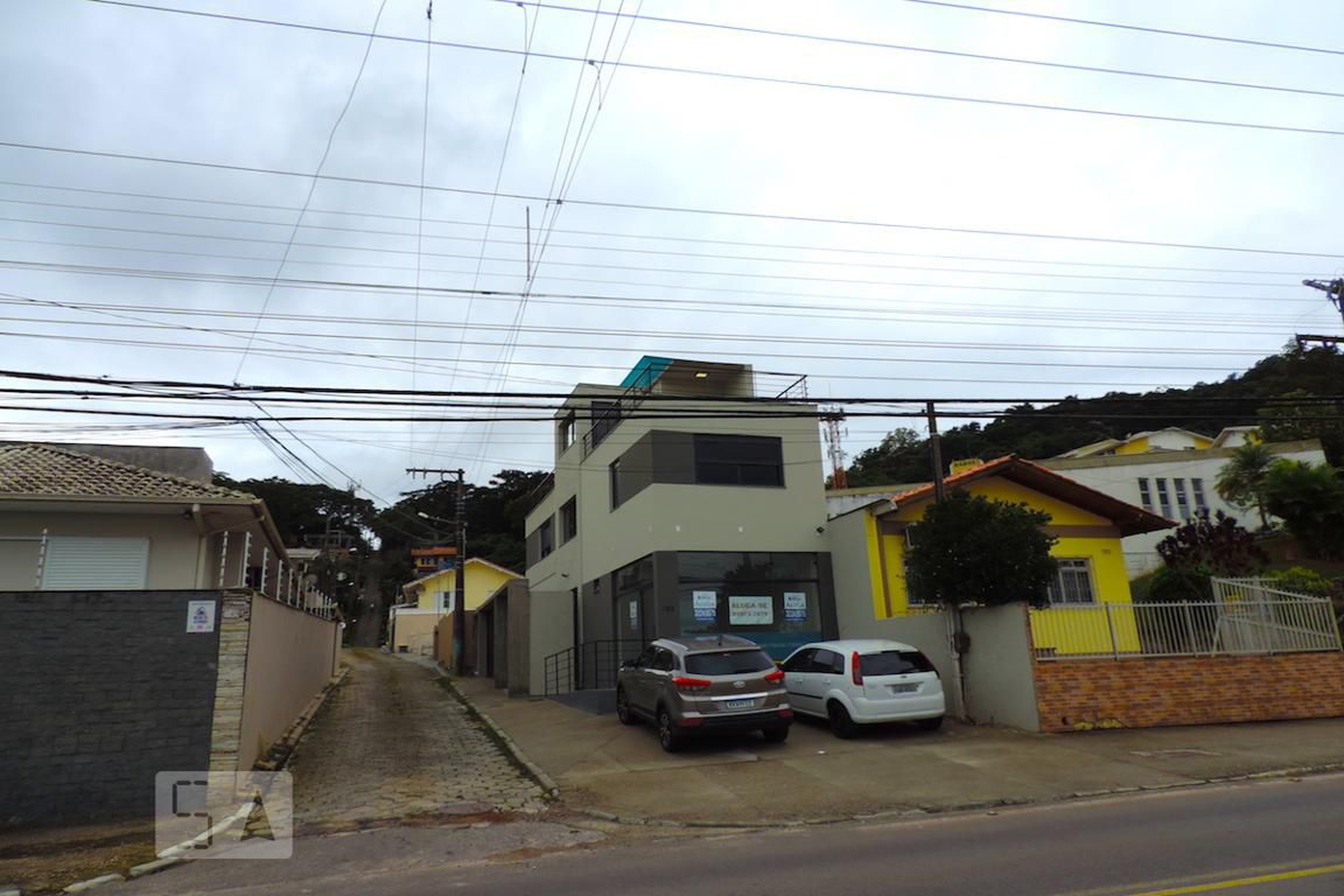 Fachada Condomínio em Rua João Motta Espezim, 763