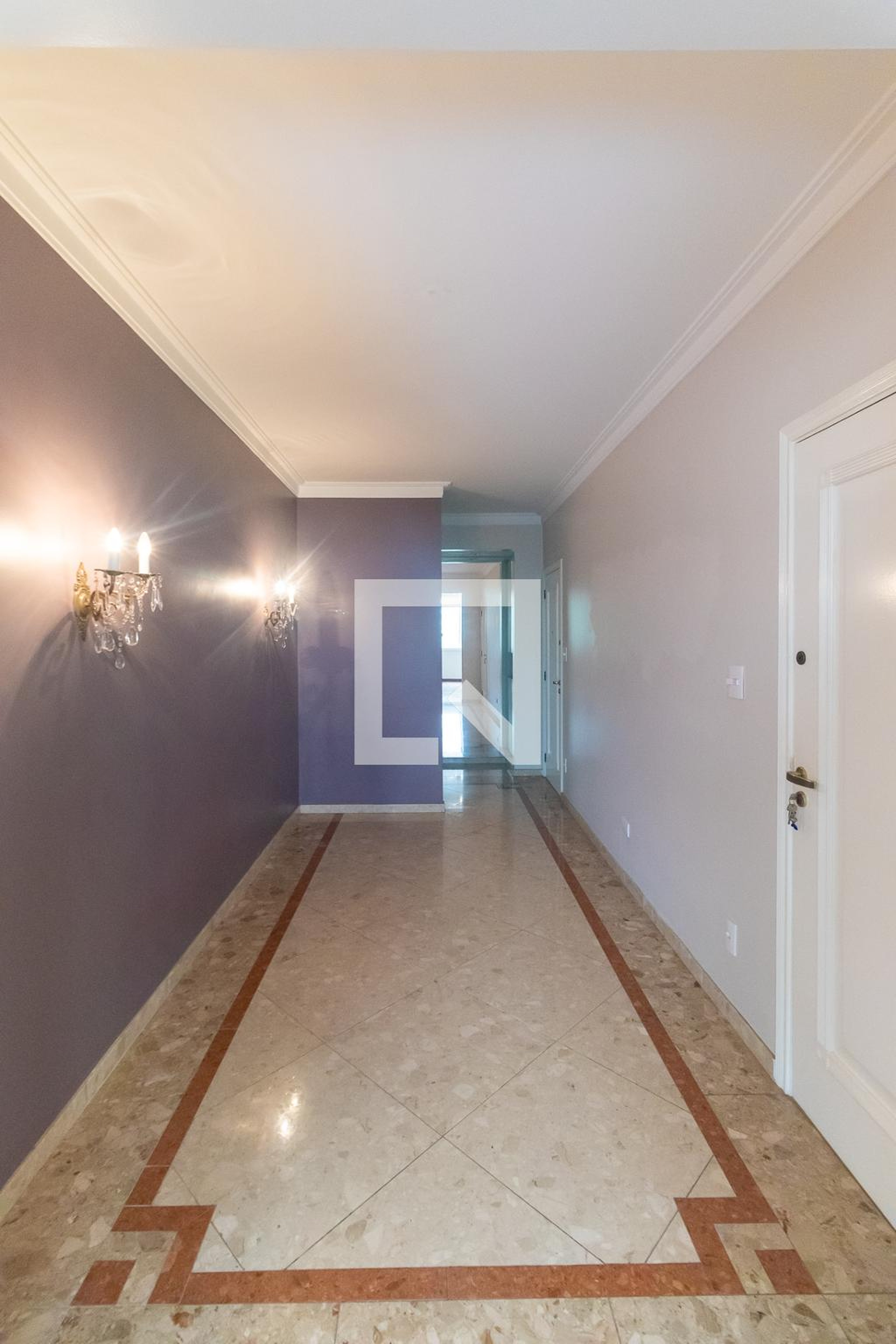 Hall - Cheiva