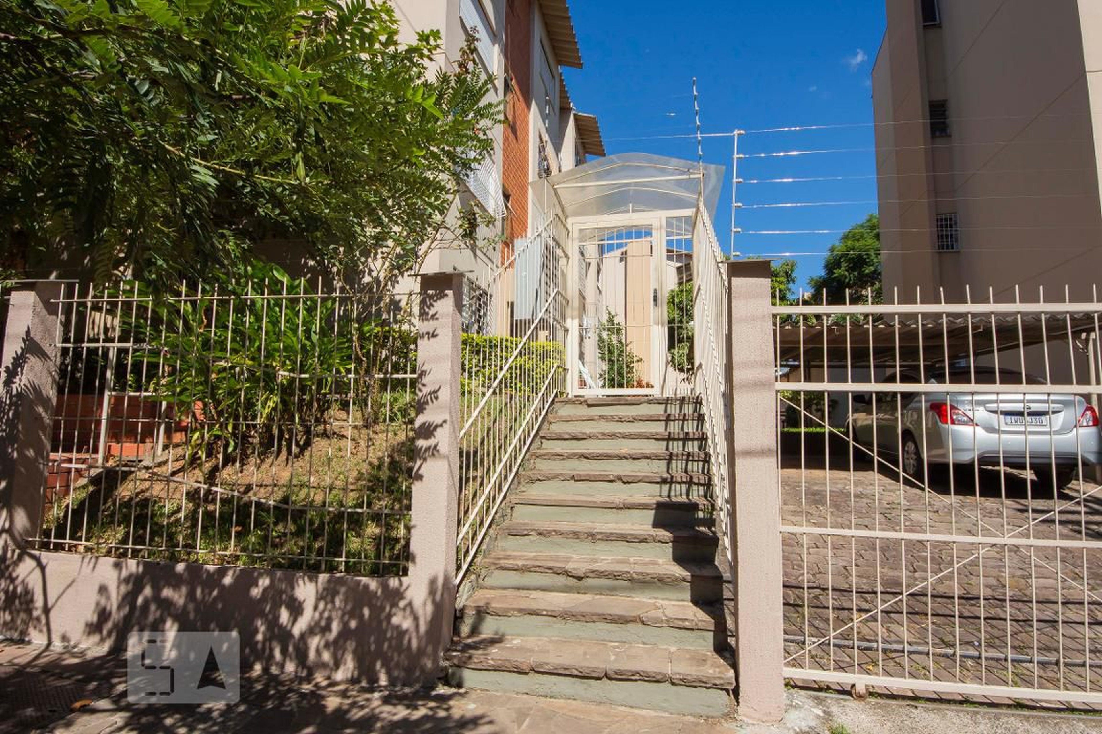 Fachada do Condomínio Condomínio Buenos Aires